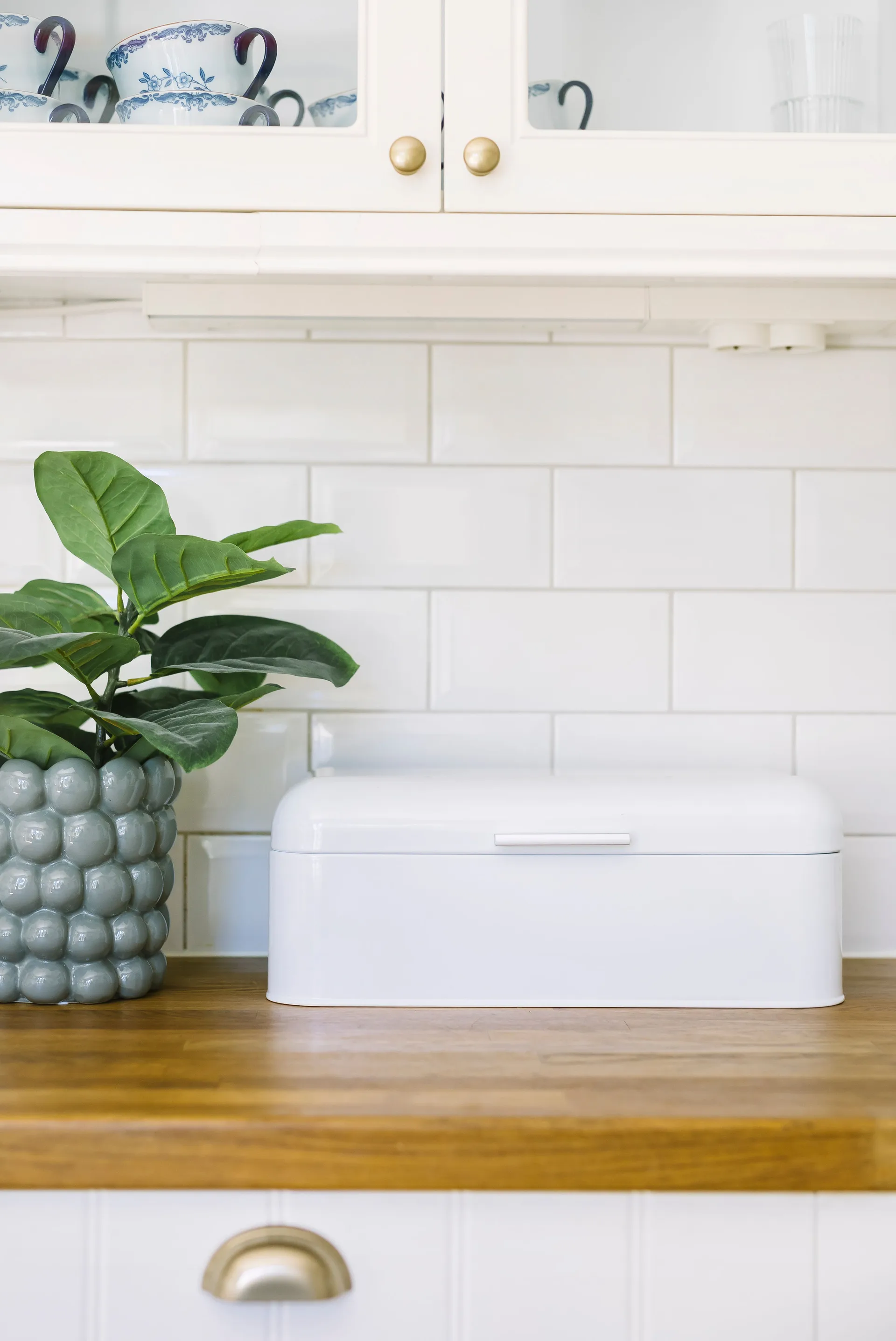 Bella ψωμιέρα ατσάλινη 23x42 cm, Λευκό Dorre