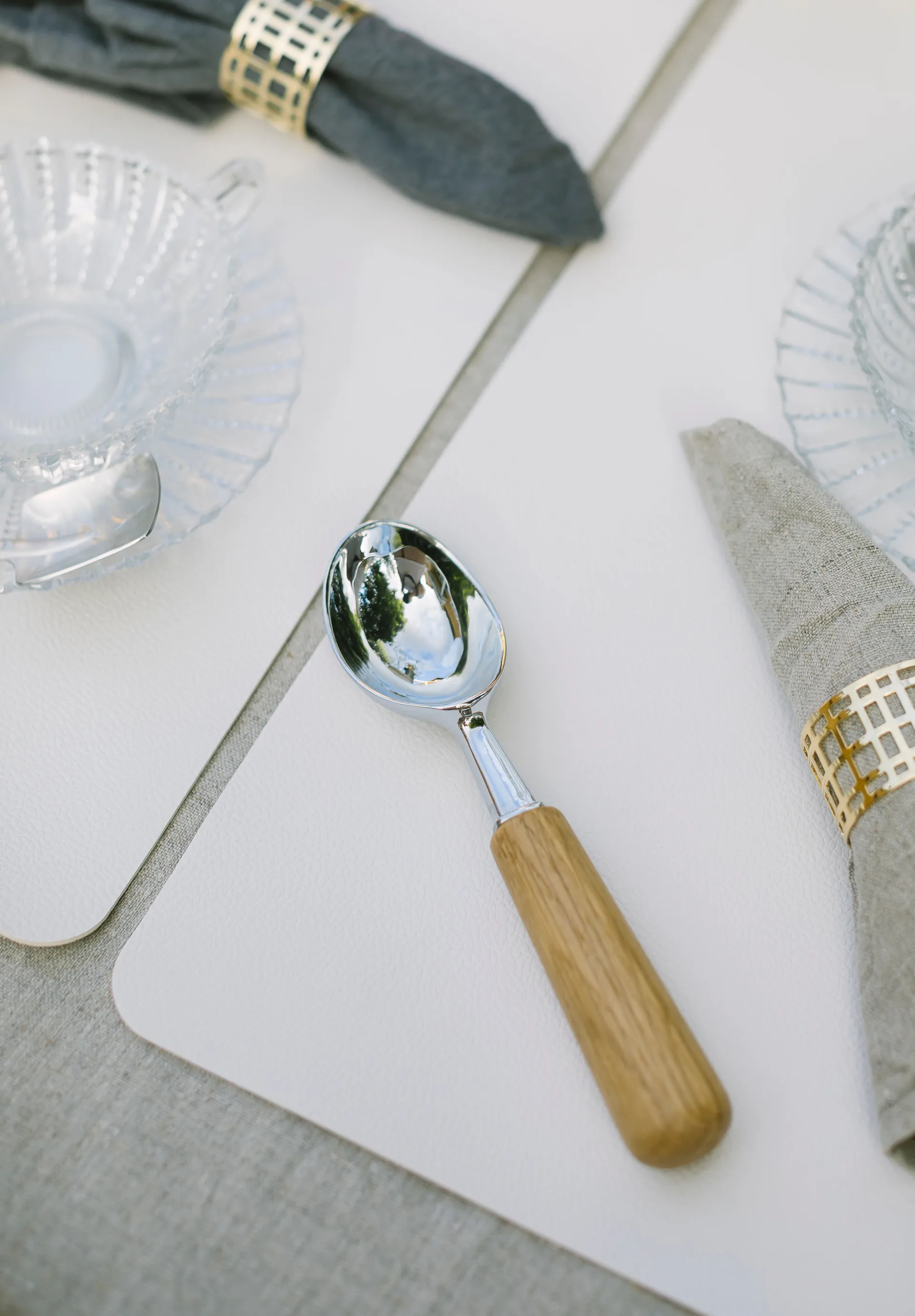 Gladis σέσουλα παγωτού, Δρυς Dorre