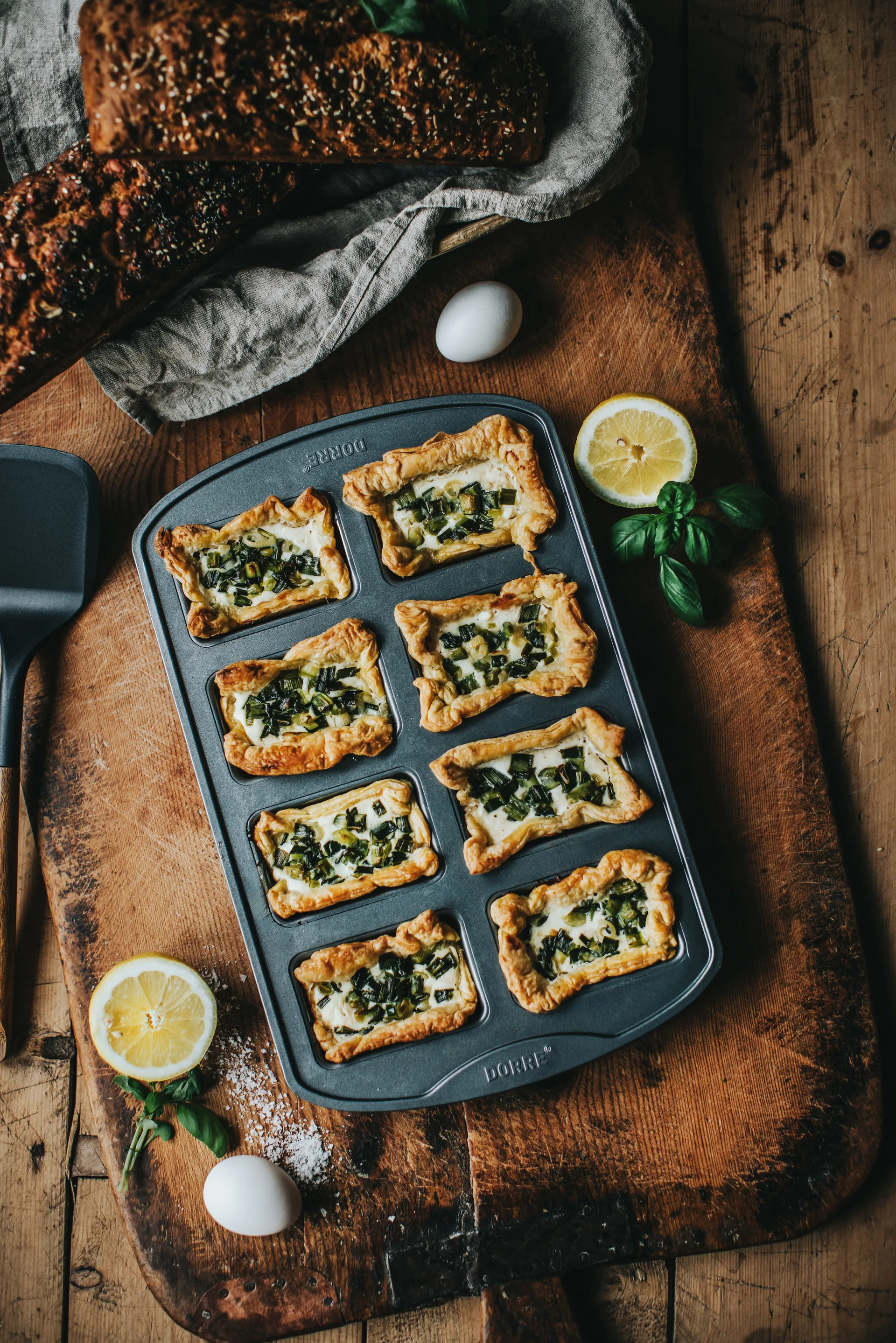 Karabo mini φόρμα ψωμιού 8 φόρμες, 39,4x25,4x4 εκ. Dorre