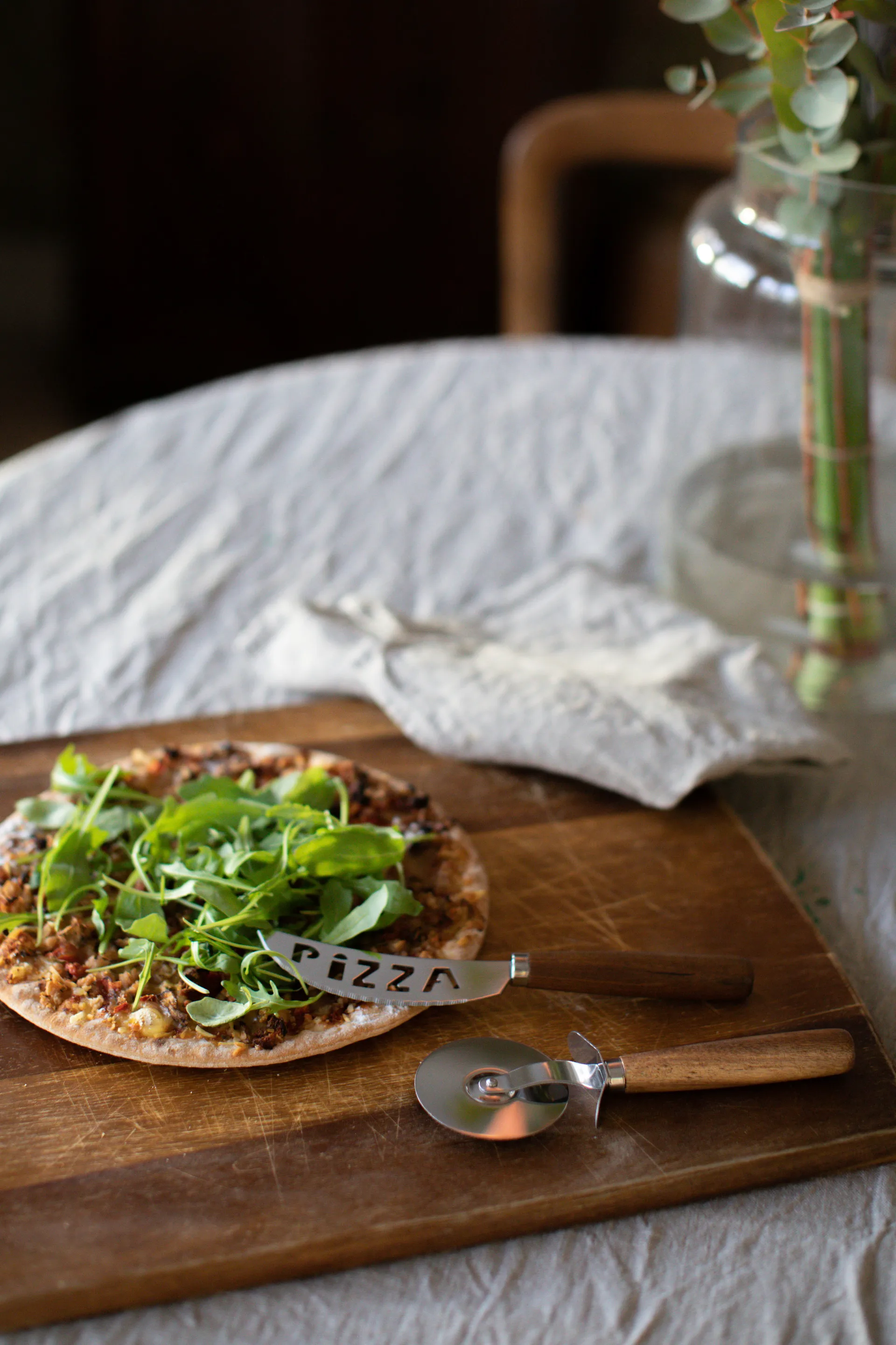 Pino σετ μαχαιριών για πίτσα και κόφτης πίτσας, Ακακία-ανοιξείδωτο ατσάλι Dorre