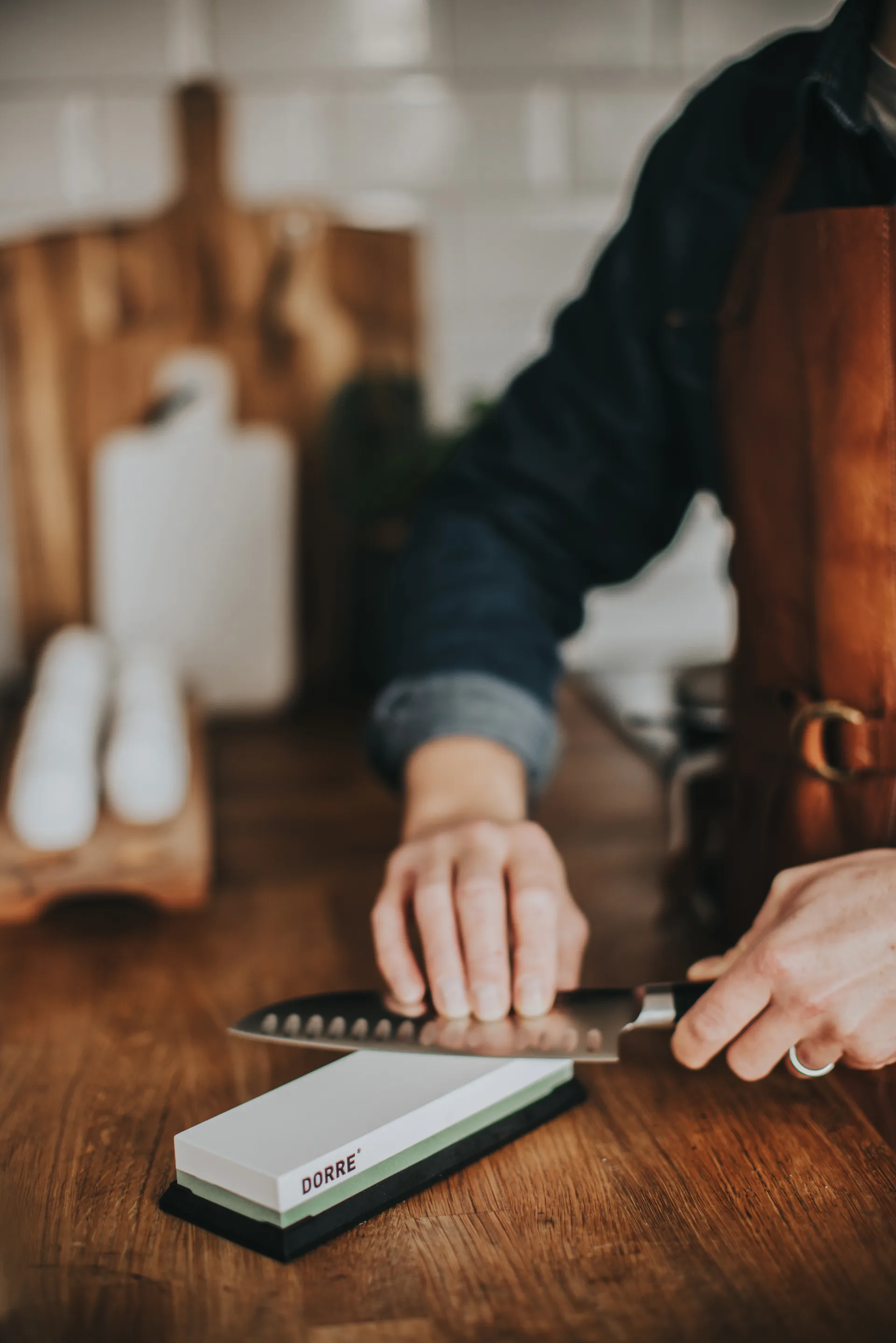 Suri πέτρα ακονίσματος με λαστιχένια βάση 18x6x3 εκ., 1000/3000 grit Dorre