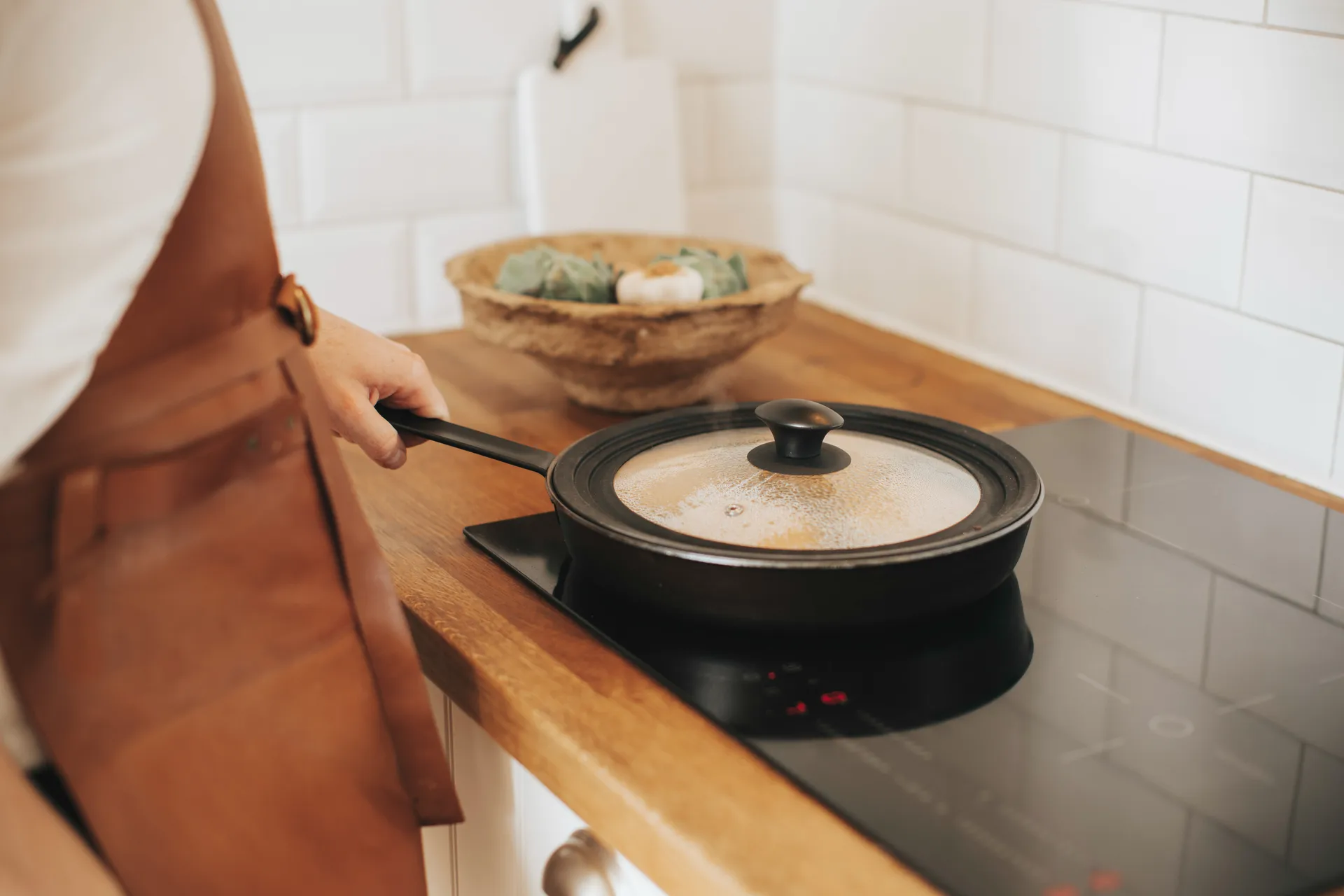 Καπάκι γενικής χρήσης Una 20/22/24 cm, Γυαλί-μαύρη σιλικόνη Dorre