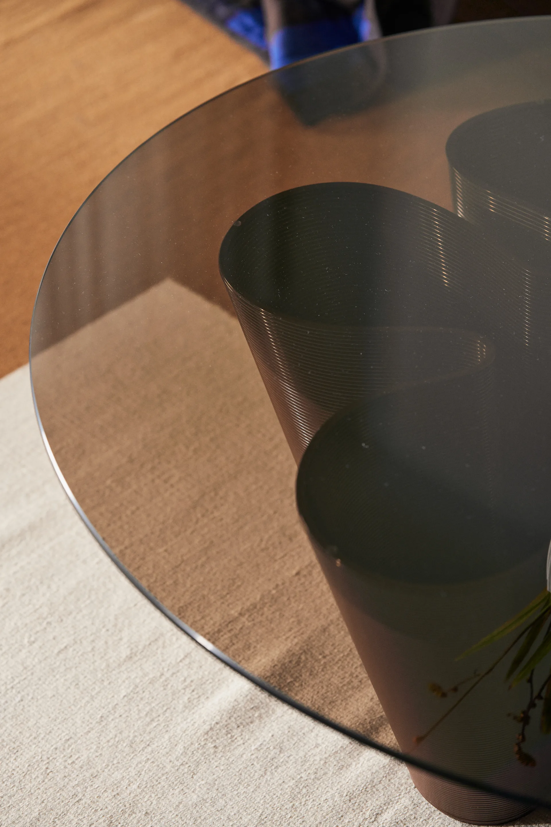 Anemone τραπεζάκι του καφέ Ø110 cm, Chocolate Ekbacken Studios