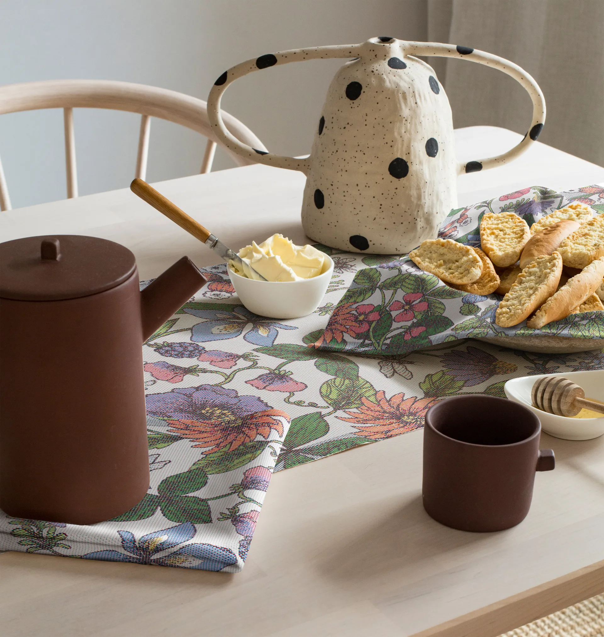 Λουλουδάτο τραπεζομάντιλο ράνερ, 35x80 εκ Ekelund Linneväveri