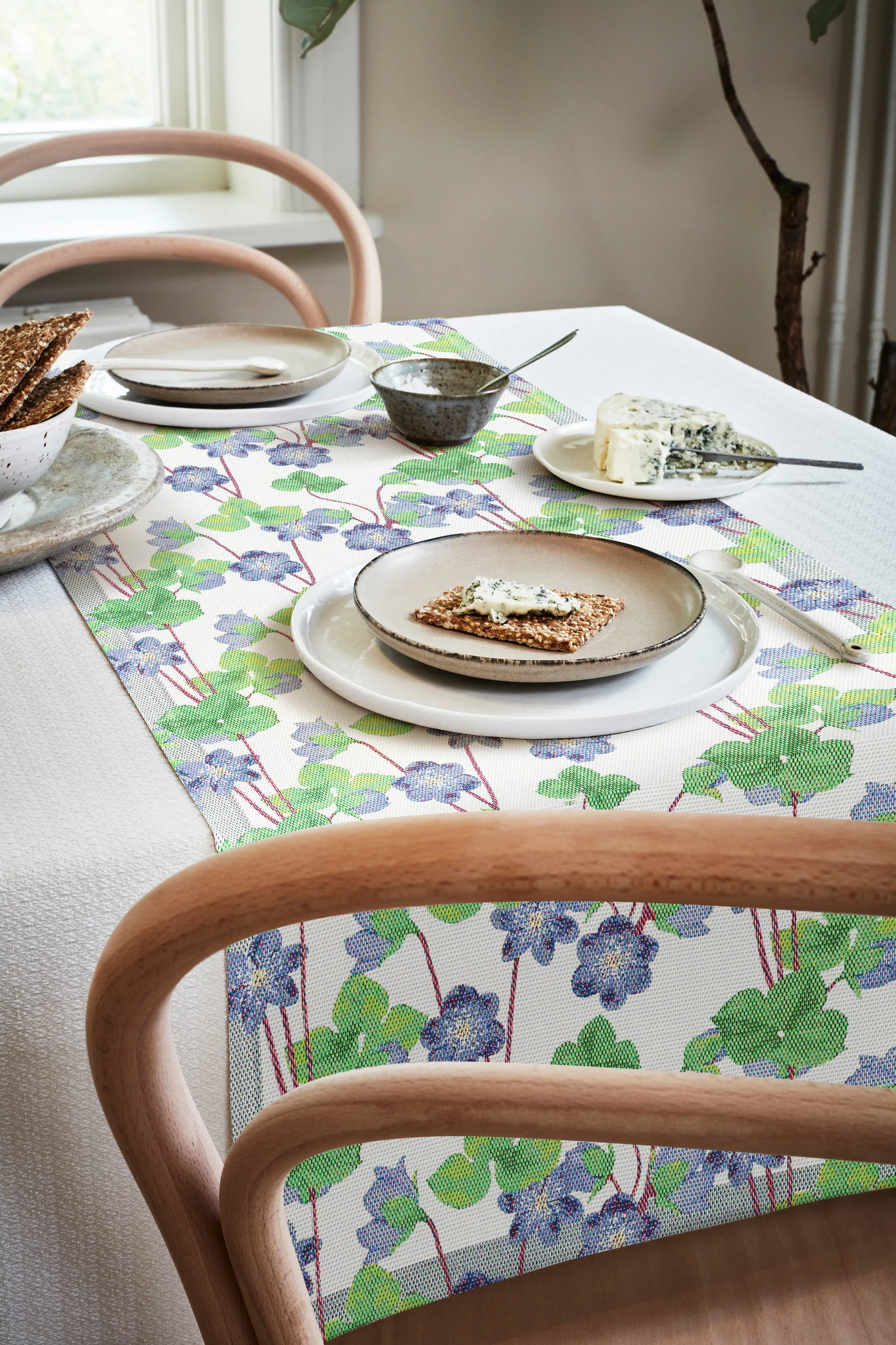 Hepatica μακρόστενο διακοσμητικό τραπεζομάντιλο, 35x120 cm Ekelund Linneväveri