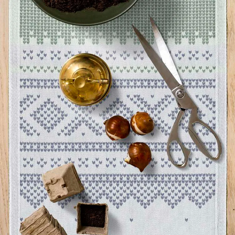 Marius διακοσμητικό τραπεζομάντιλο 35x100 cm, Πράσινο-μπλε Ekelund Linneväveri