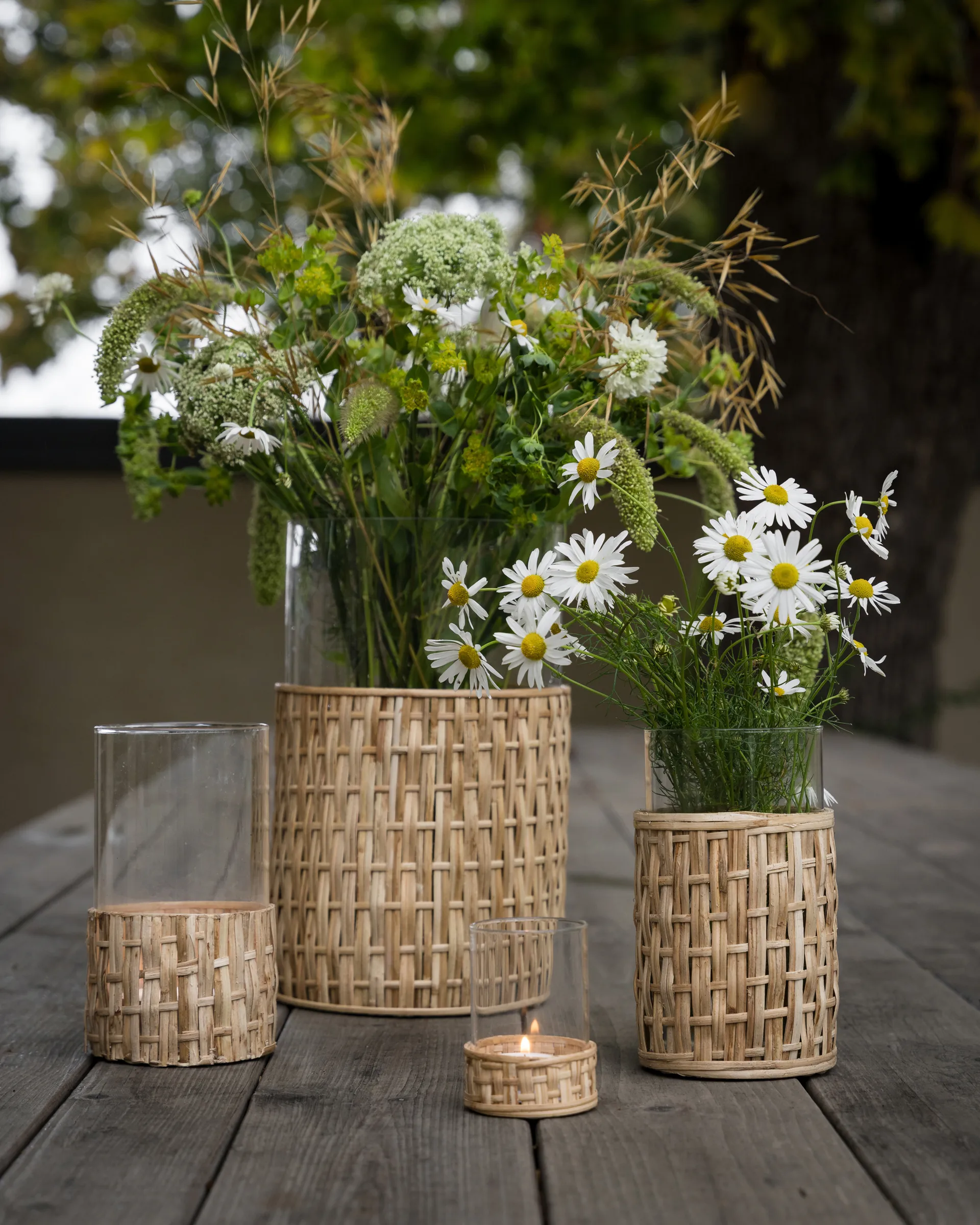 Ernst βάζο/φανάρι σε καλάθι, Φυσικό, Ø10x18 εκ. ERNST