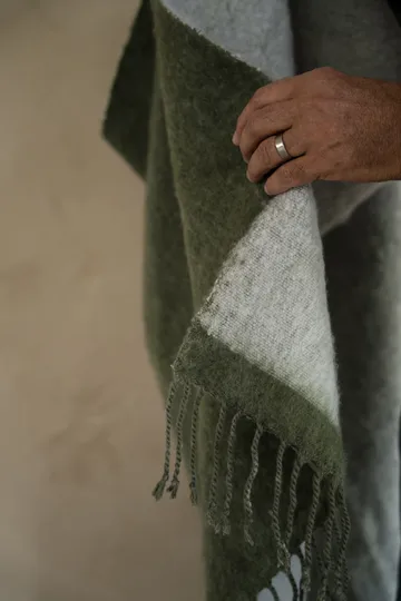 Ριχτάρι Ernst με κρόσσια, 130x170 εκ. - Πράσινο-λευκό - ERNST