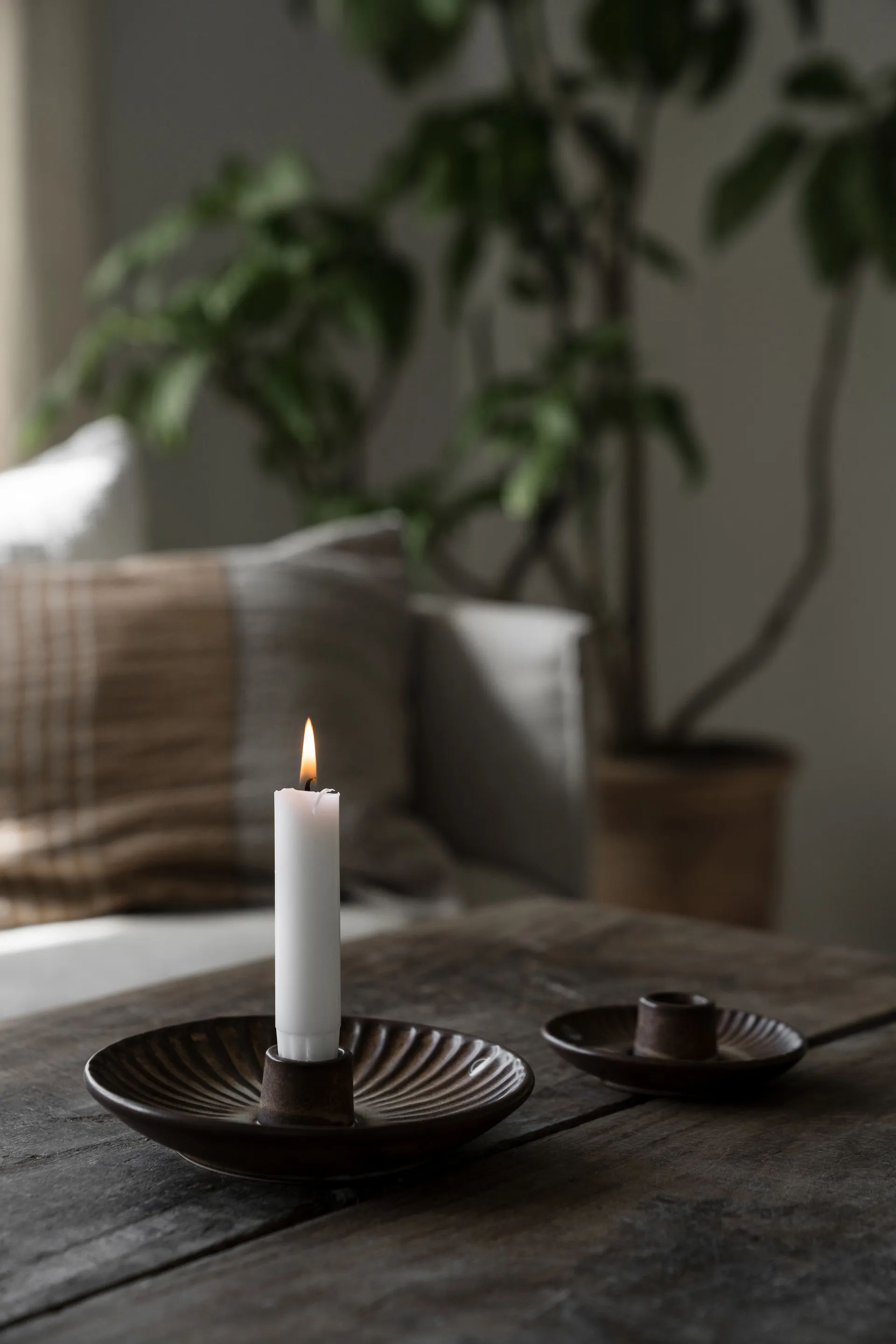 Ernst κηροπήγιο Ø16x3,5 εκ., Καφέ-μπεζ ERNST