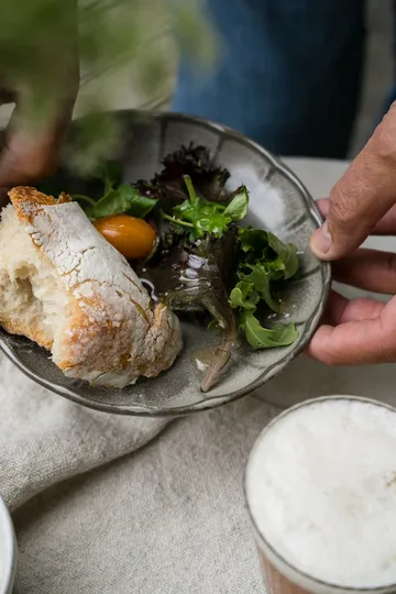Πιατάκι Ernst από πέτρινα κεραμικά - Γκρι-φυσικό, Ø17x3 εκ. - ERNST