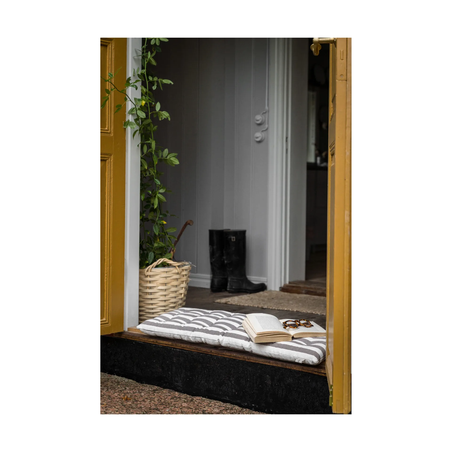 Μαξιλάρι σκαλοπατιών Ernst 30x100 cm, Natural white-mole ERNST