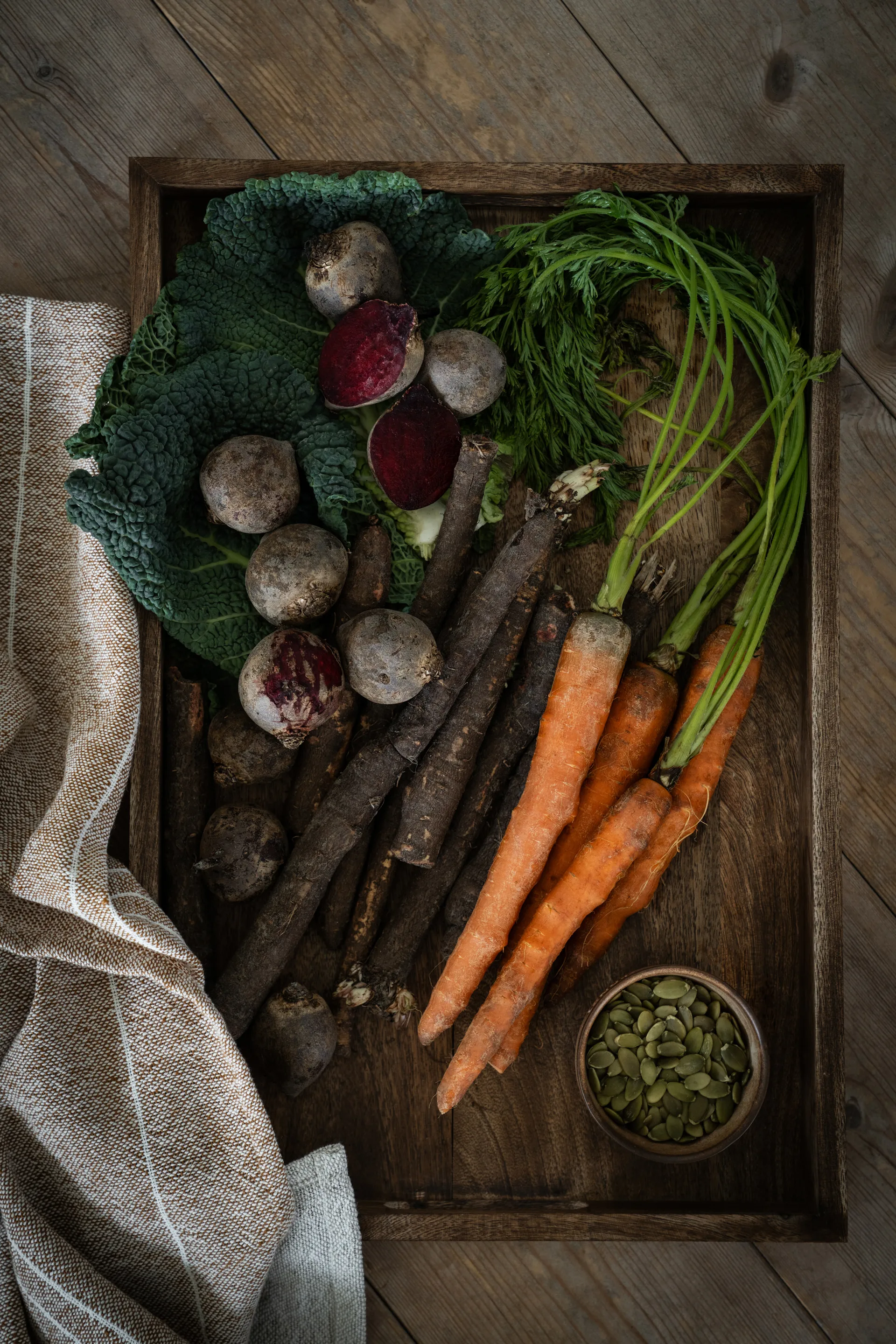 Ernst δίσκος σερβιρίσματος 30x45 εκ., Σκούρο καφέ ERNST