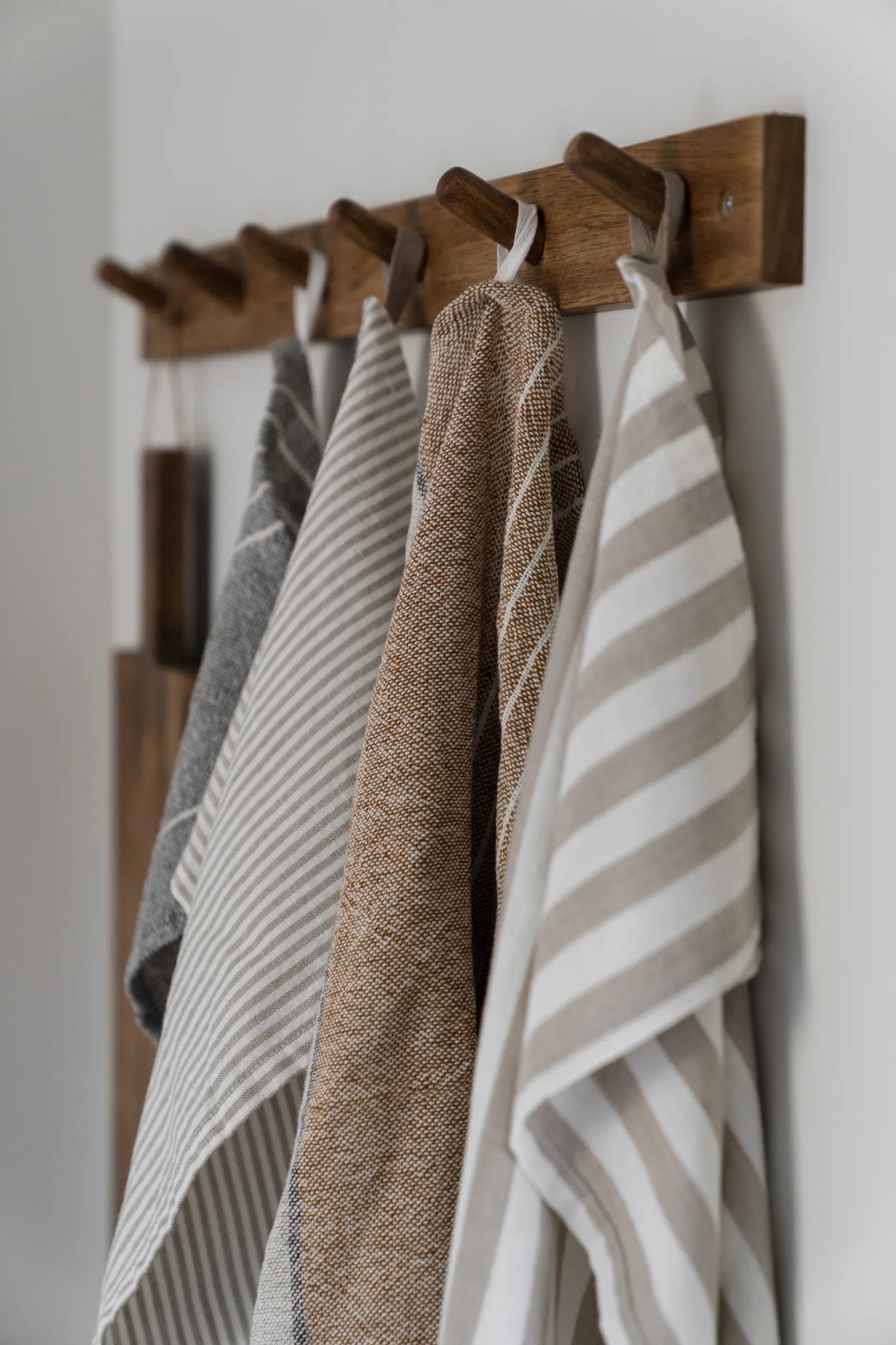 Ernst πετσέτα κουζίνας ημίλινο 47x70 εκ., Kola-natur ERNST