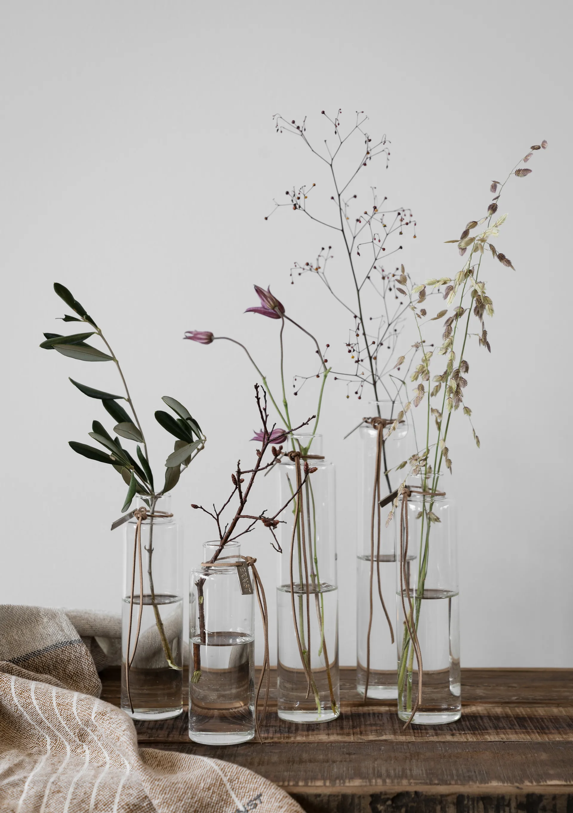 Ernst γυάλινο βάζο Ø5 εκ., Υ 23 εκ. ERNST