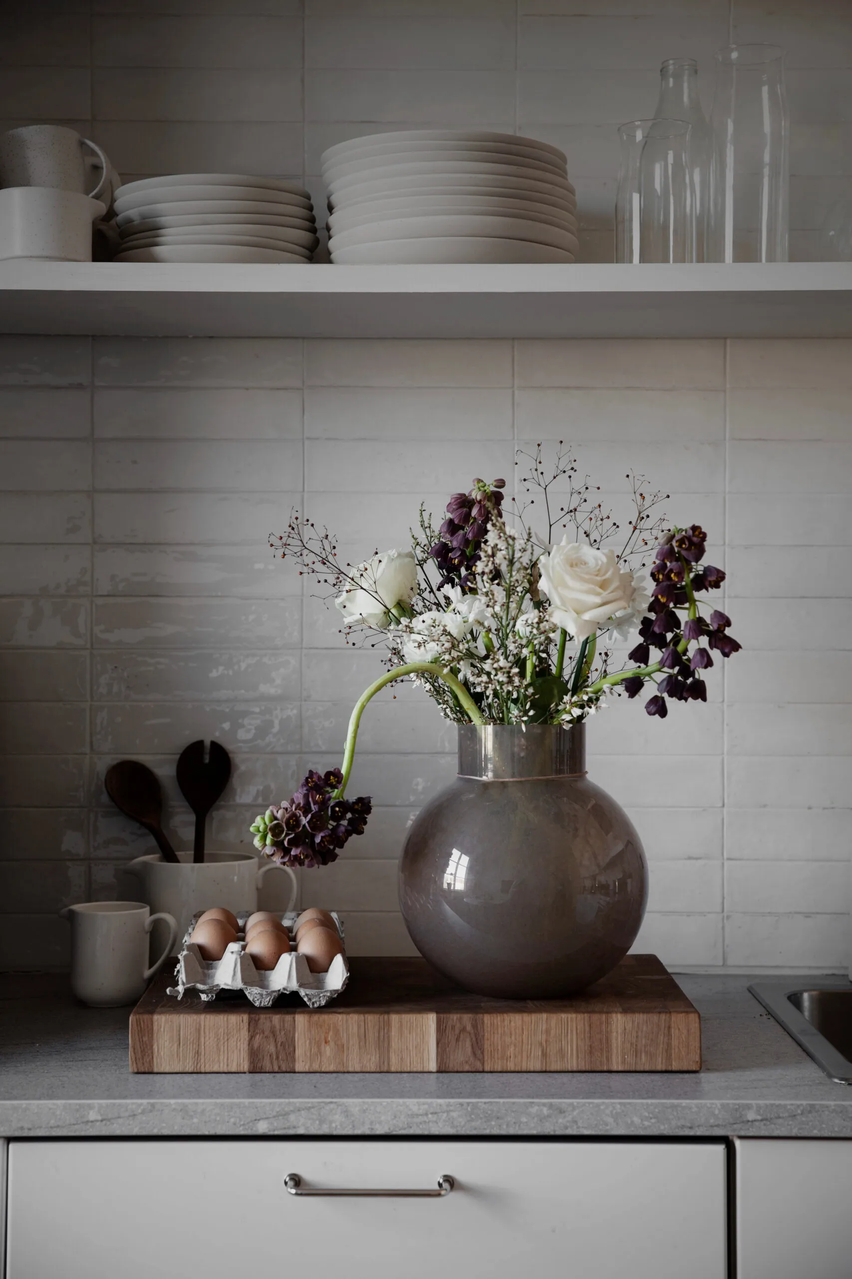 Γυάλινο βάζο Ernst στρογγυλό καφέ, H25 εκ. Ø24 εκ. ERNST