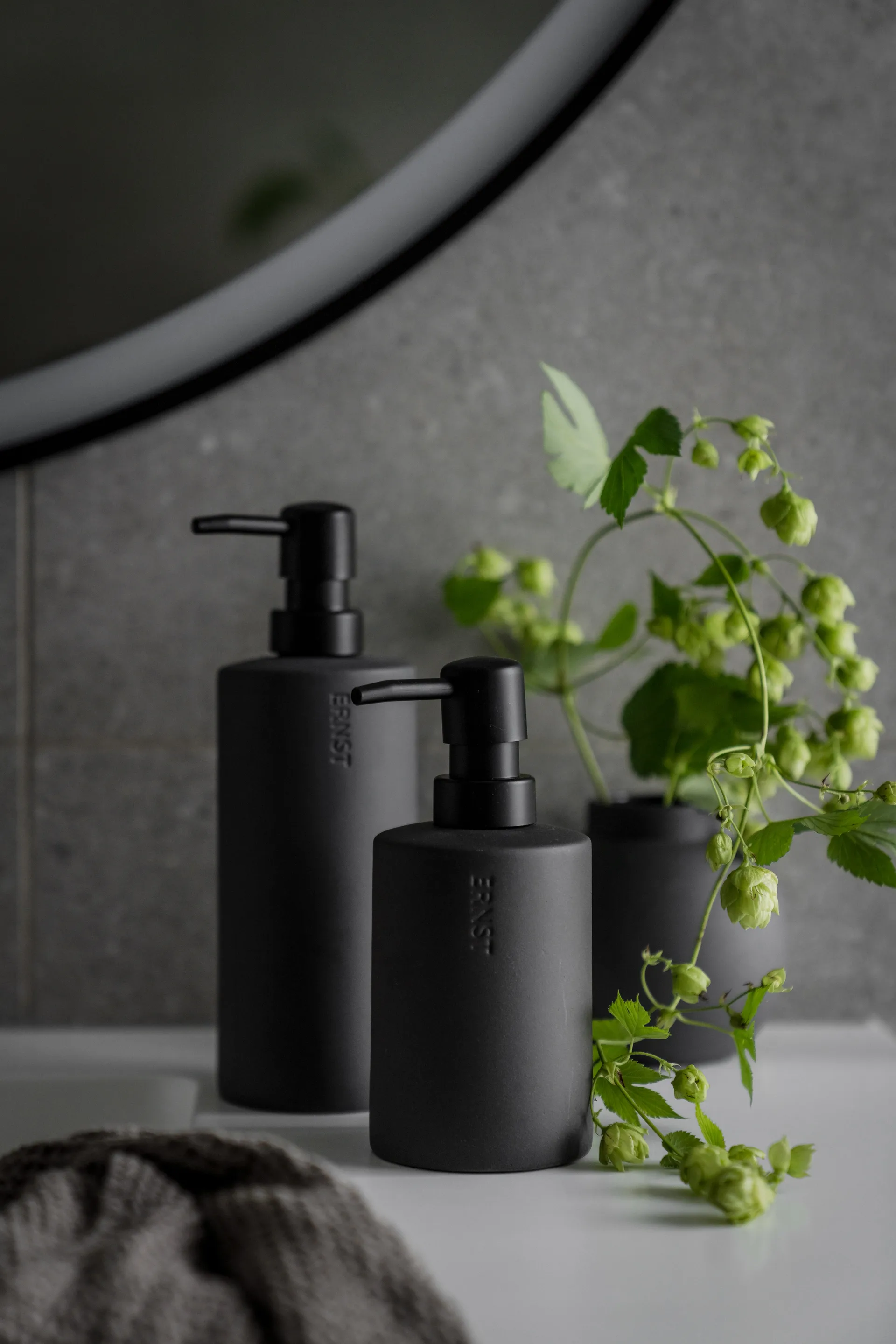 Ernst soap pump 50 cl, Σκούρο γκρί ERNST