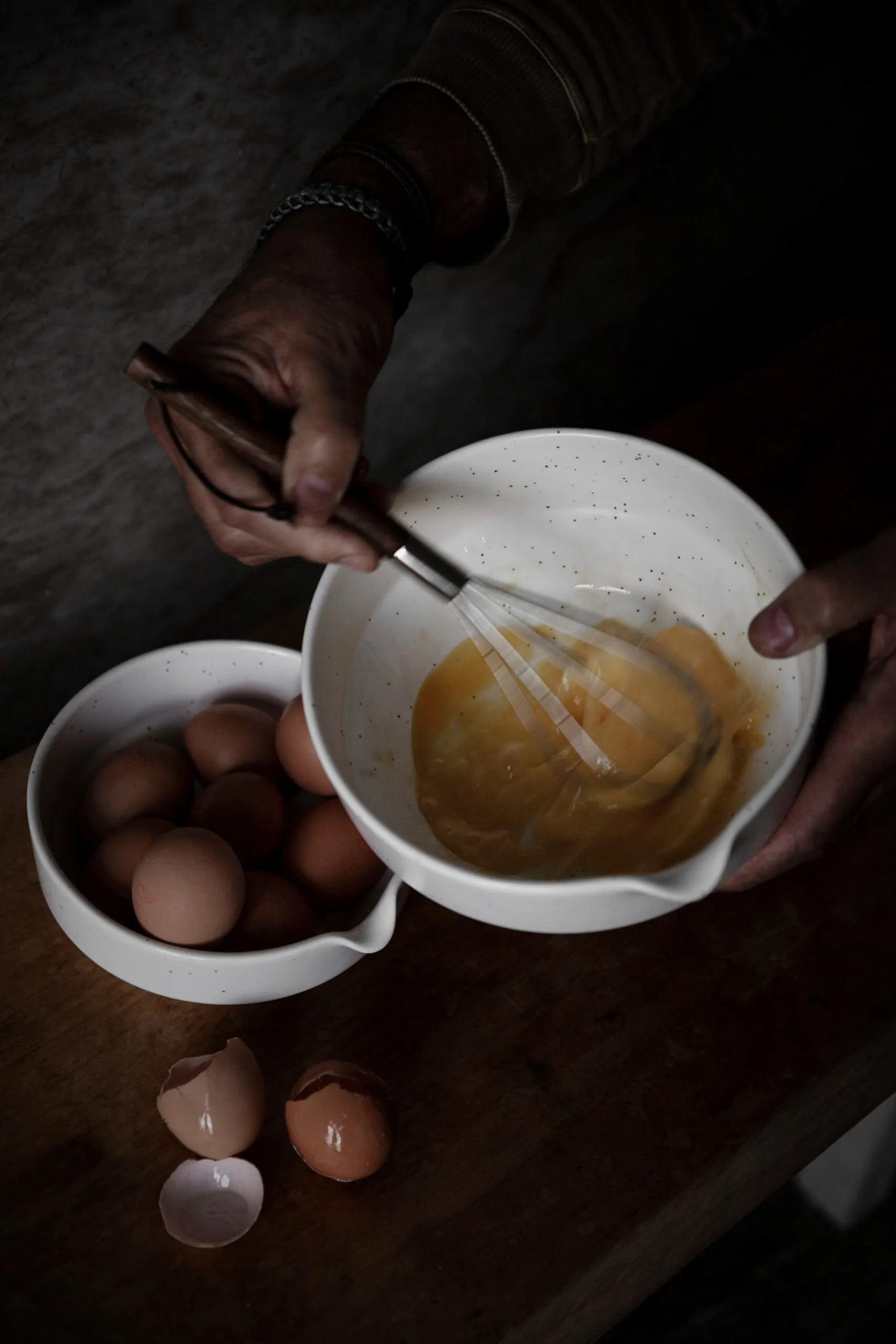 Ernst αβγογδάρτης με ξύλινη λαβή, Σκούρο καφέ ERNST