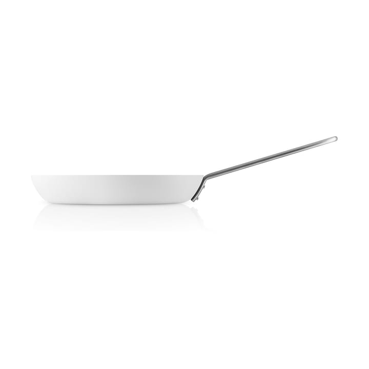 Eva Trio White Line Slip-Let κεραμικό τηγάνι, 24 εκ. Eva Solo