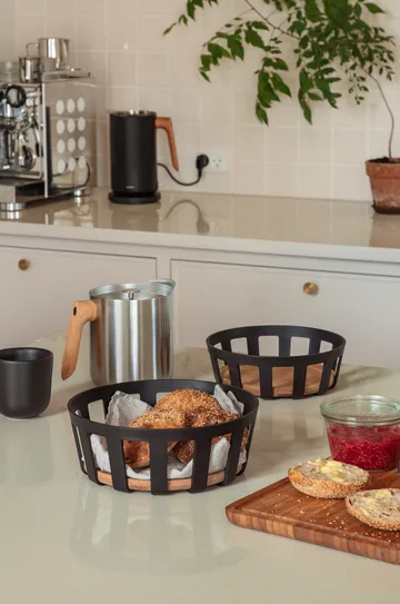 Nordic kitchen ψωμιέρα - Black, large, Ø24,5 εκ. - Eva Solo