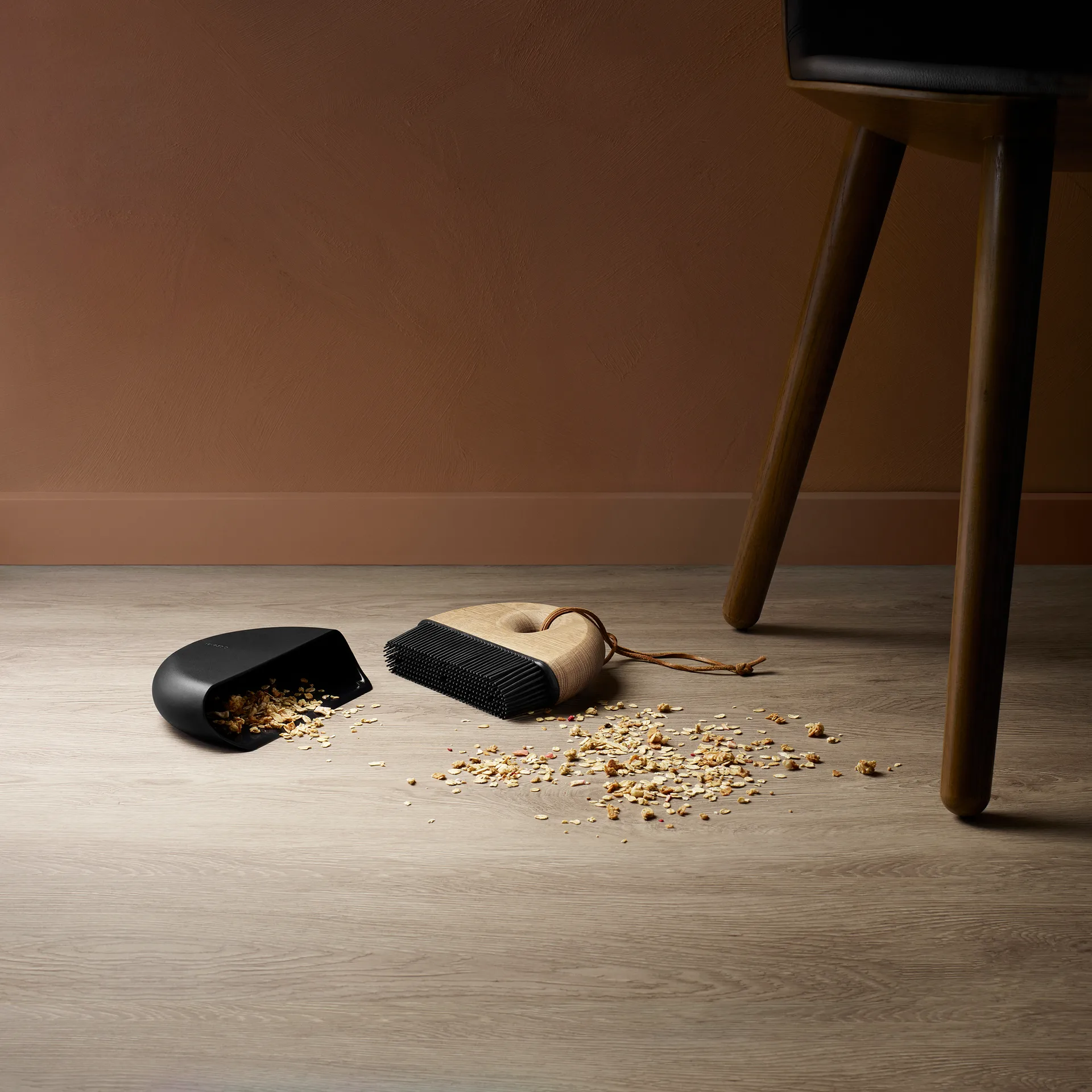 Sweep σετ σκούπα και φαράσι, γκρι Eva Solo