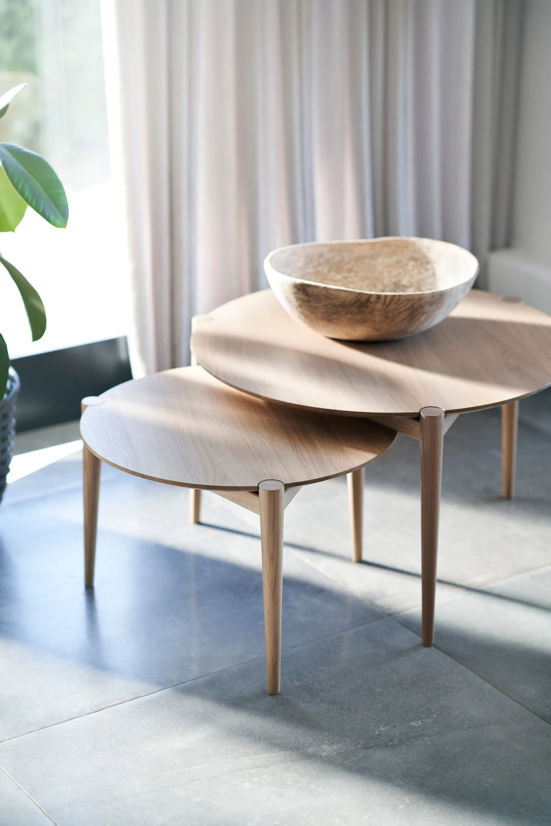 D102 Søs Τραπεζάκι σαλονιού Ø70 cm, Oak nature lacquered FDB Møbler