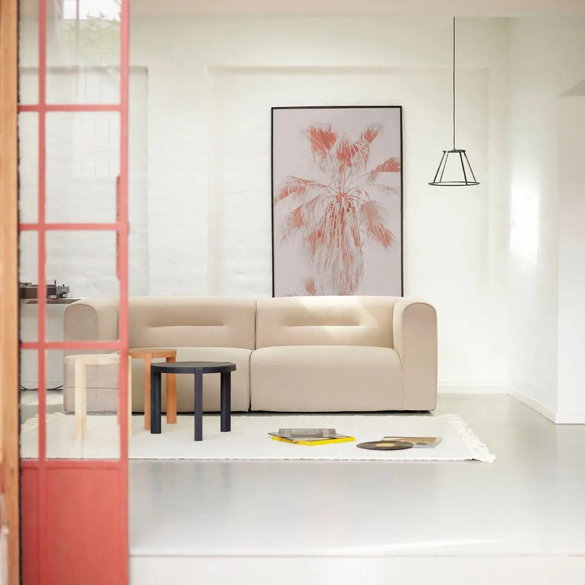 D108 Ragnesminde πλαϊνό τραπέζι Ø35 cm, Ροδάκινο FDB Møbler