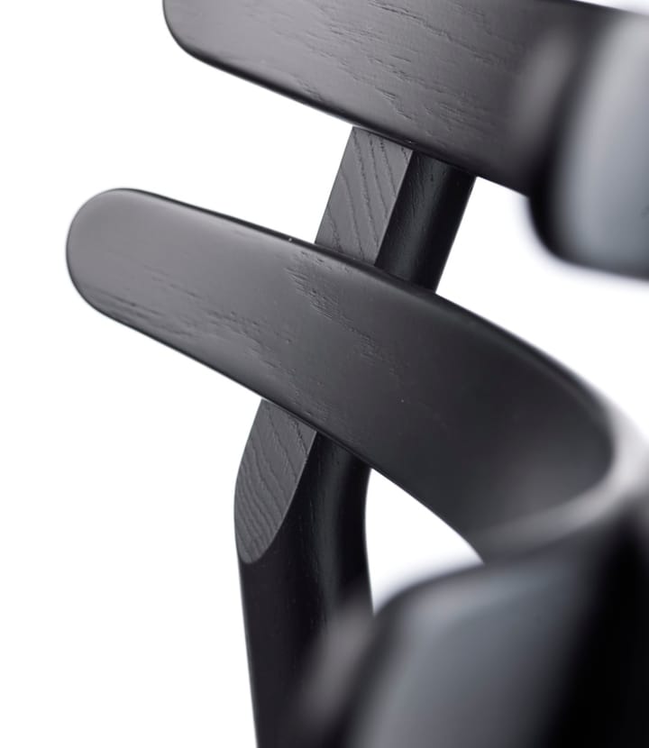 Καρέκλα J48, Oak black painted-black leather FDB Møbler