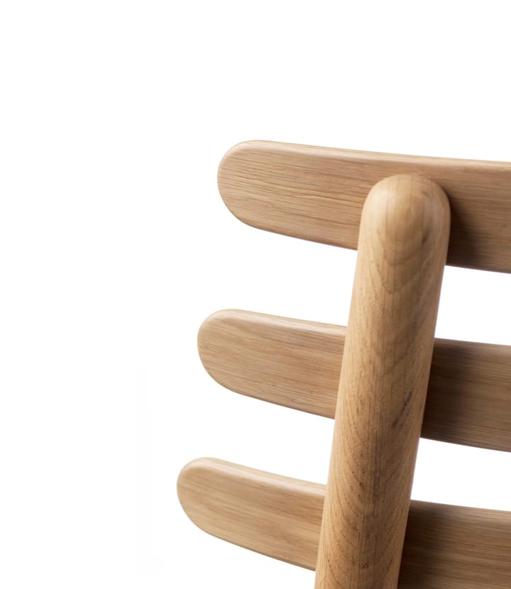 Καρέκλα J48, Oak nature lacquered-anthracite FDB Møbler