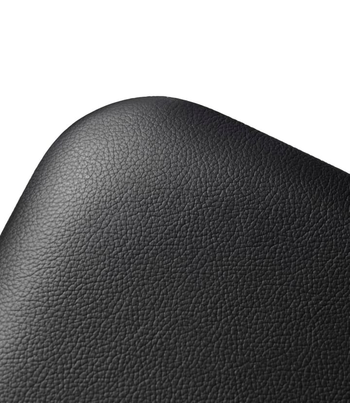 Καρέκλα J48, Oak nature lacquered-black leather FDB Møbler