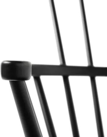 J52G καρέκλα-κούνια - Beech Ral 9005 - FDB Møbler