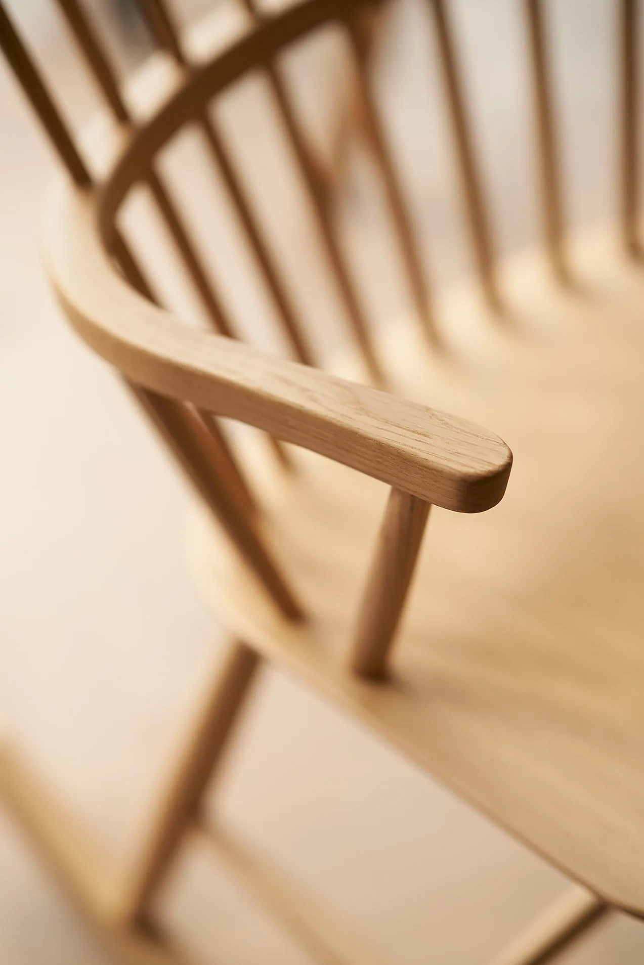 J52G καρέκλα-κούνια, Oak nature oil FDB Møbler