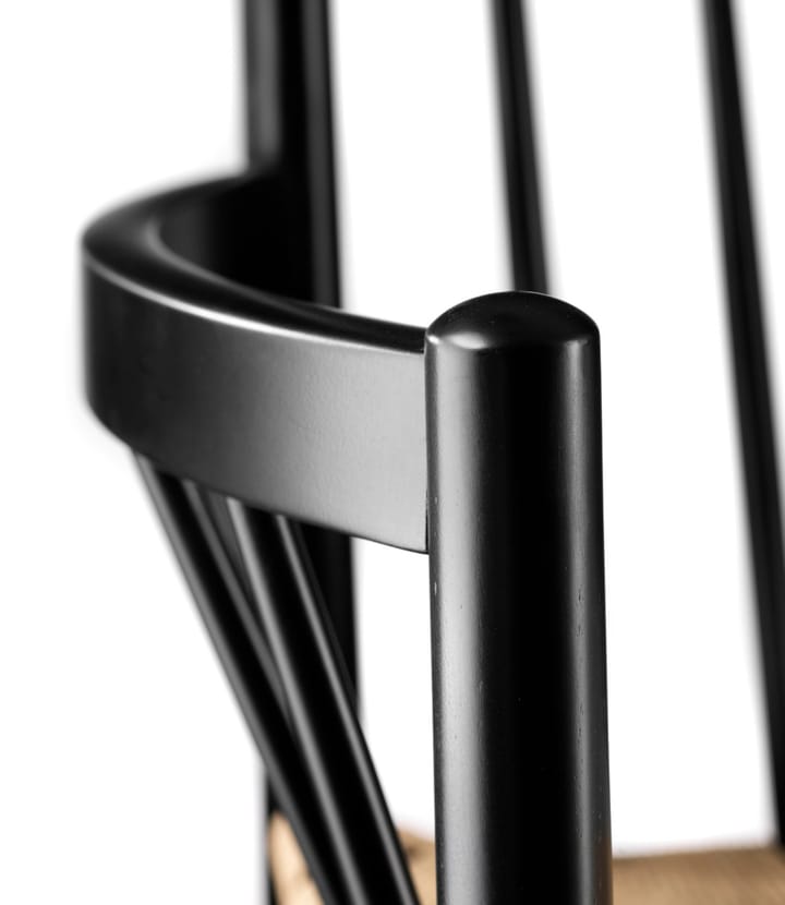 J81 Καρέκλα με μπράτσα, Nature-beech black painted FDB Møbler