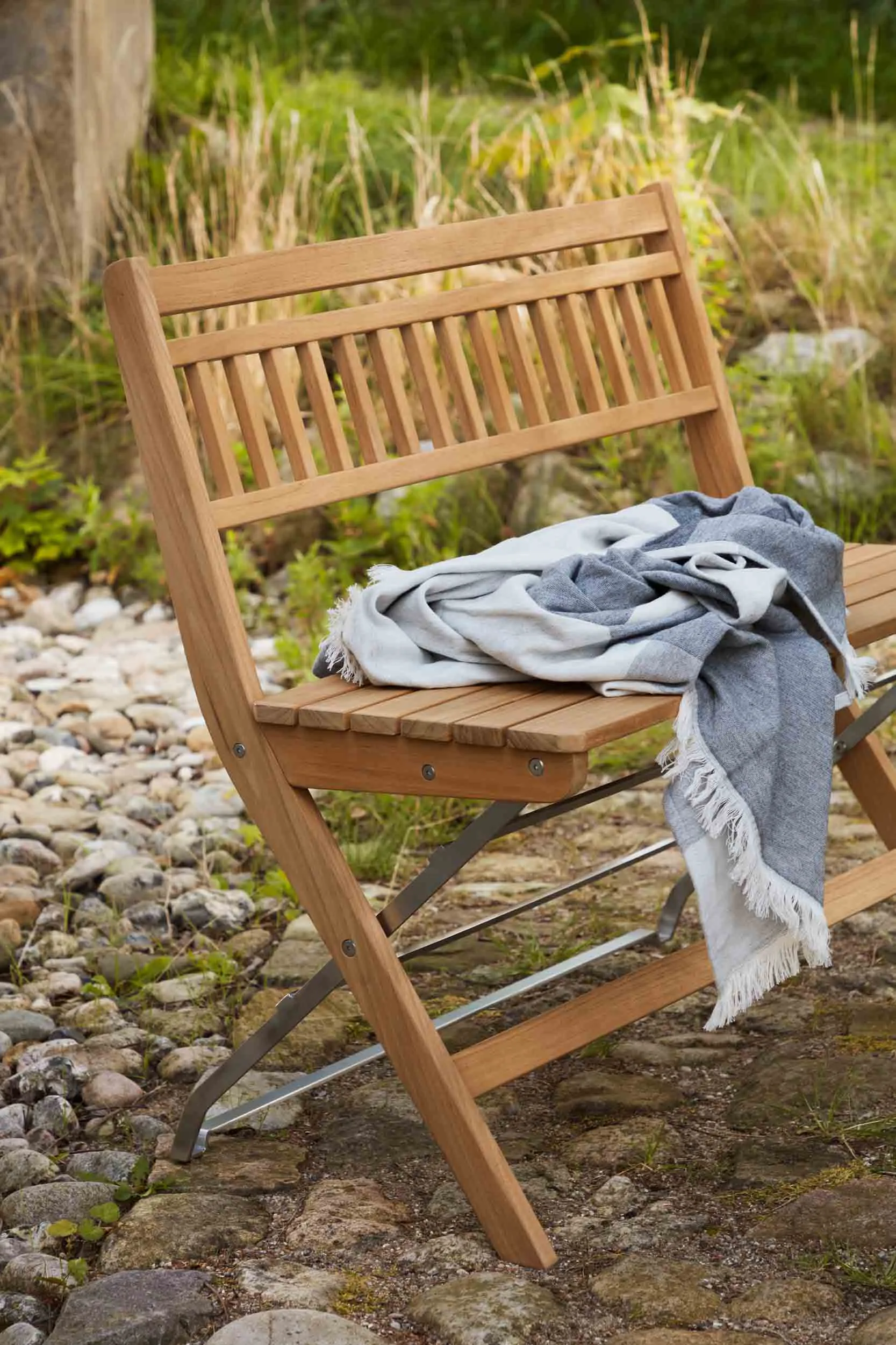 M24 Lilleø παγκάκι μπαλκονιού, Teak-ανοξείδωτο ατσάλι FDB Møbler