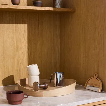 V43 Top δίσκος Ø38 cm - Λακαρισμένη δρυς - FDB Møbler