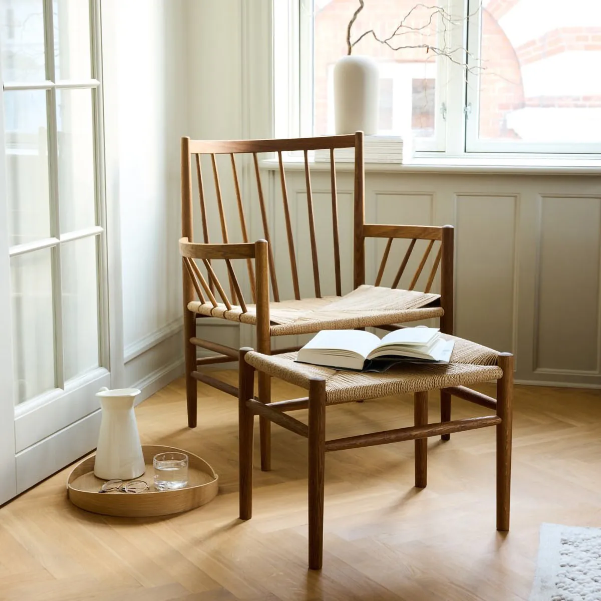 V43 Top δίσκος Ø38 cm, Λακαρισμένη δρυς FDB Møbler