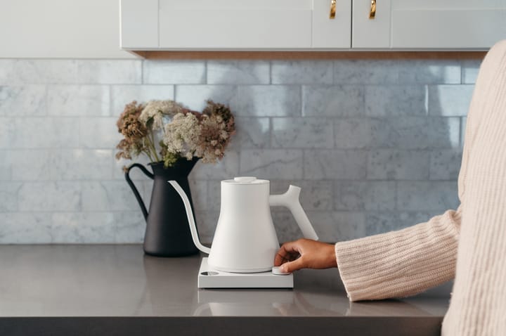 Stagg EKG Pro ηλεκτρικός βραστήρας 0.9 L, Matte white Fellow