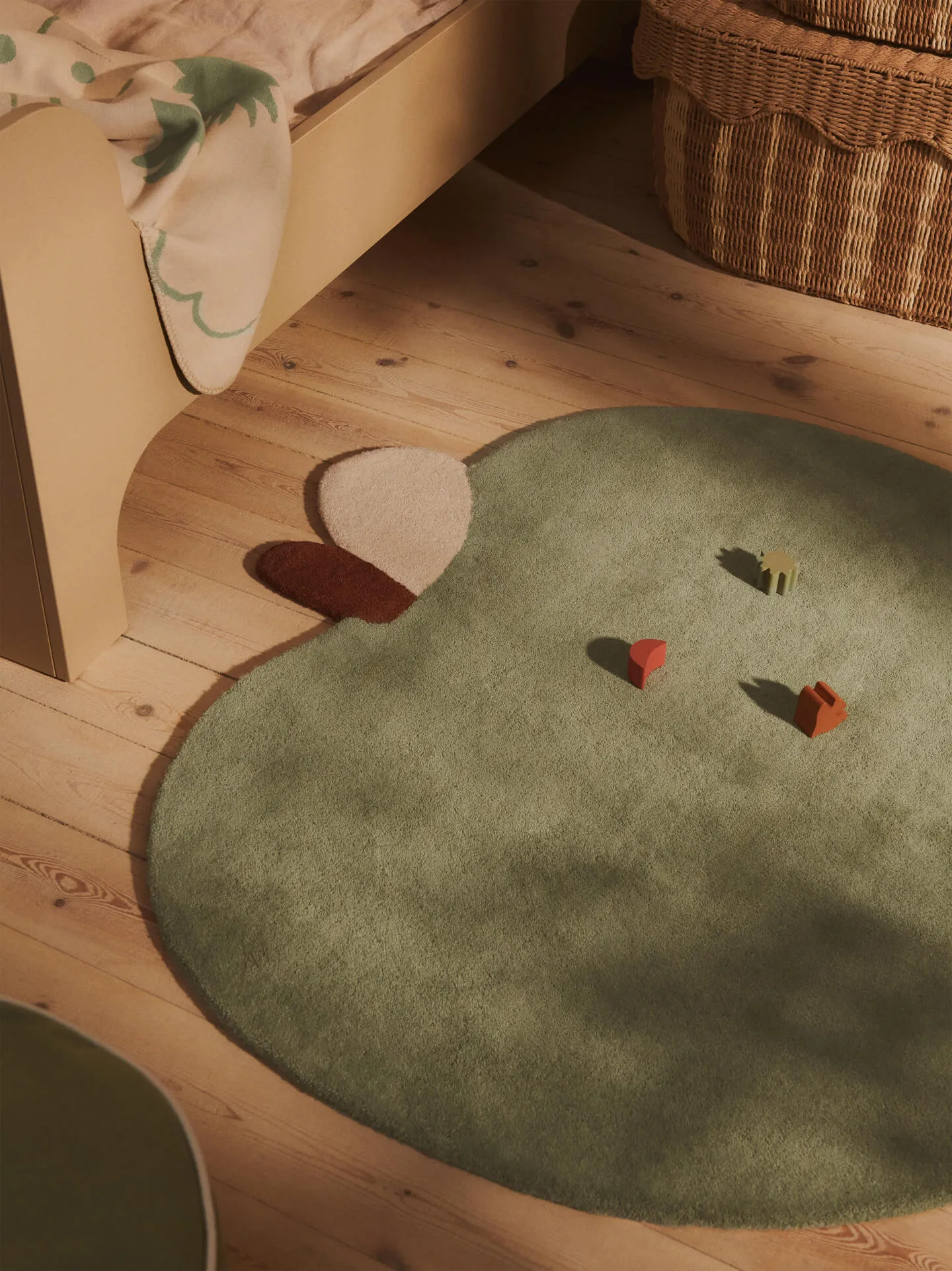 Θυσανωτό χαλί Apple, Tea Green, 110x110 cm Ferm Living