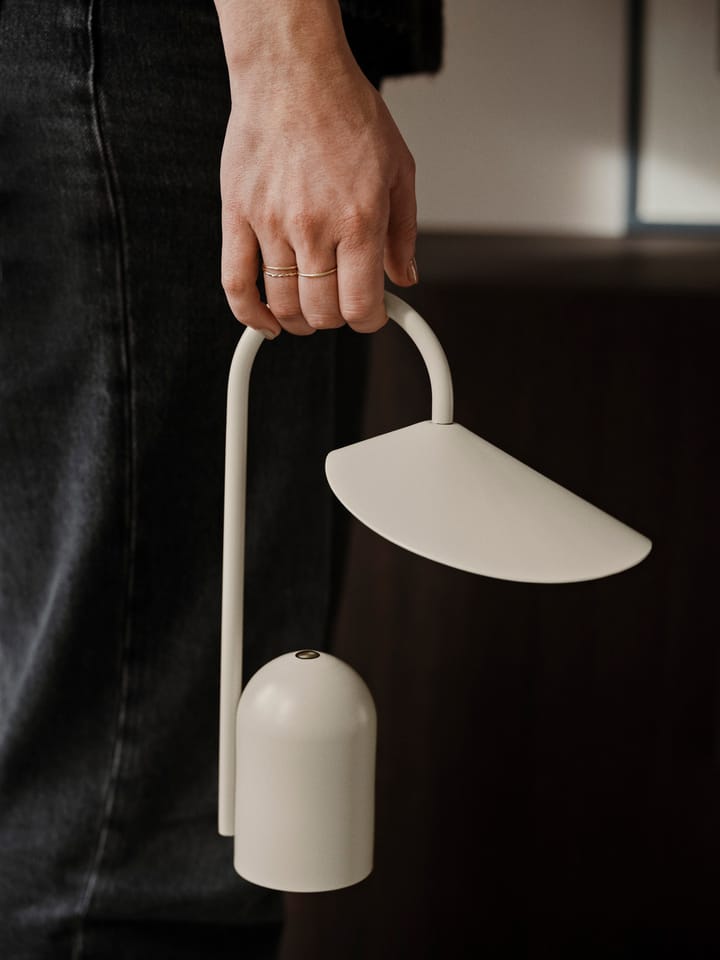 Arum Φορητό φωτιστικό, Cashmere Ferm Living