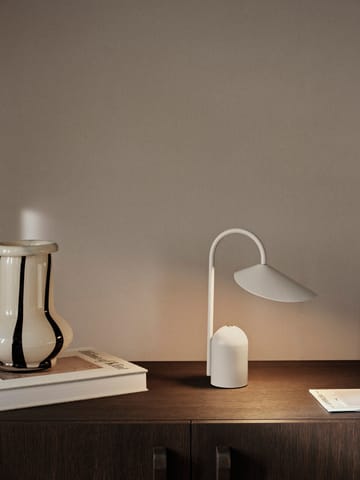 Arum Φορητό φωτιστικό - Cashmere - Ferm Living