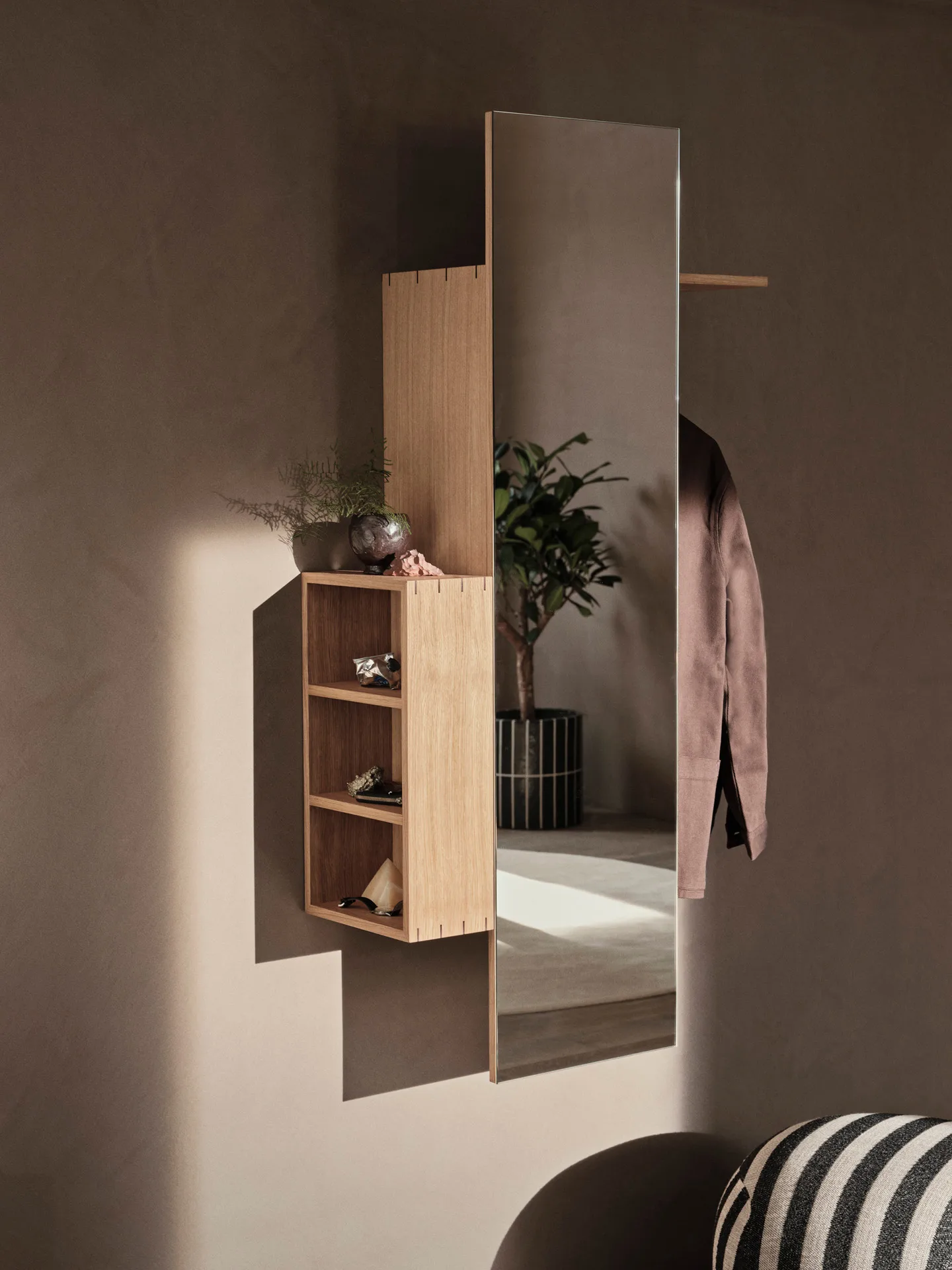 Bon hallway cabinet κρεμάστρα με καθρέφτη, Oiled Oak Ferm Living