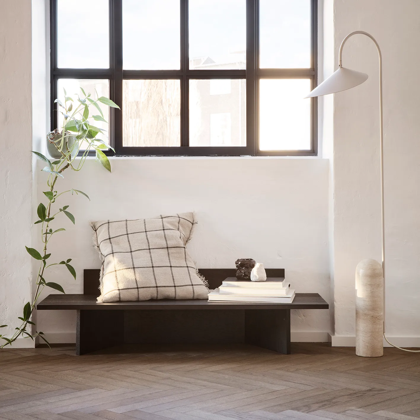 Calm μαξιλάρι camel-black, 48x48 cm Ferm Living