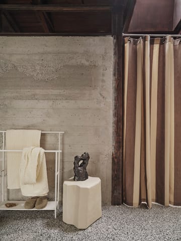 Chambray κουρτίνα μπάνιου - Carob brown-parchment - Ferm Living