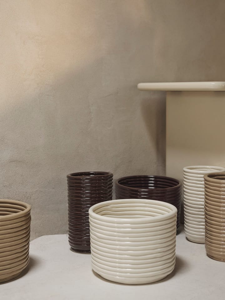 Corduroy βάζο 21 cm, Carob Brown Ferm Living