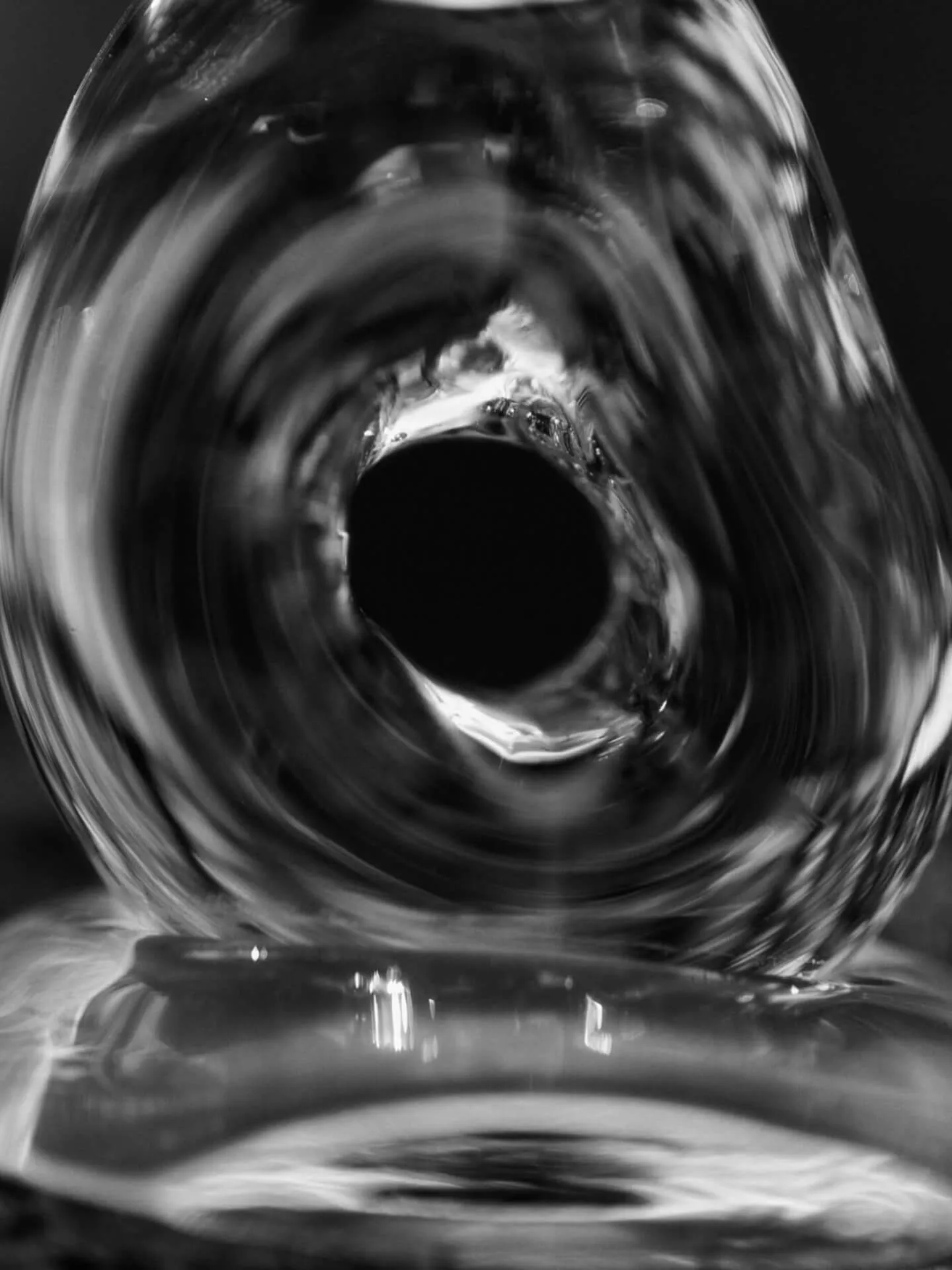 Damo γυάλινη πιατέλα-κεντρικό στοιχείο Ø21 εκ., Clear Ferm Living