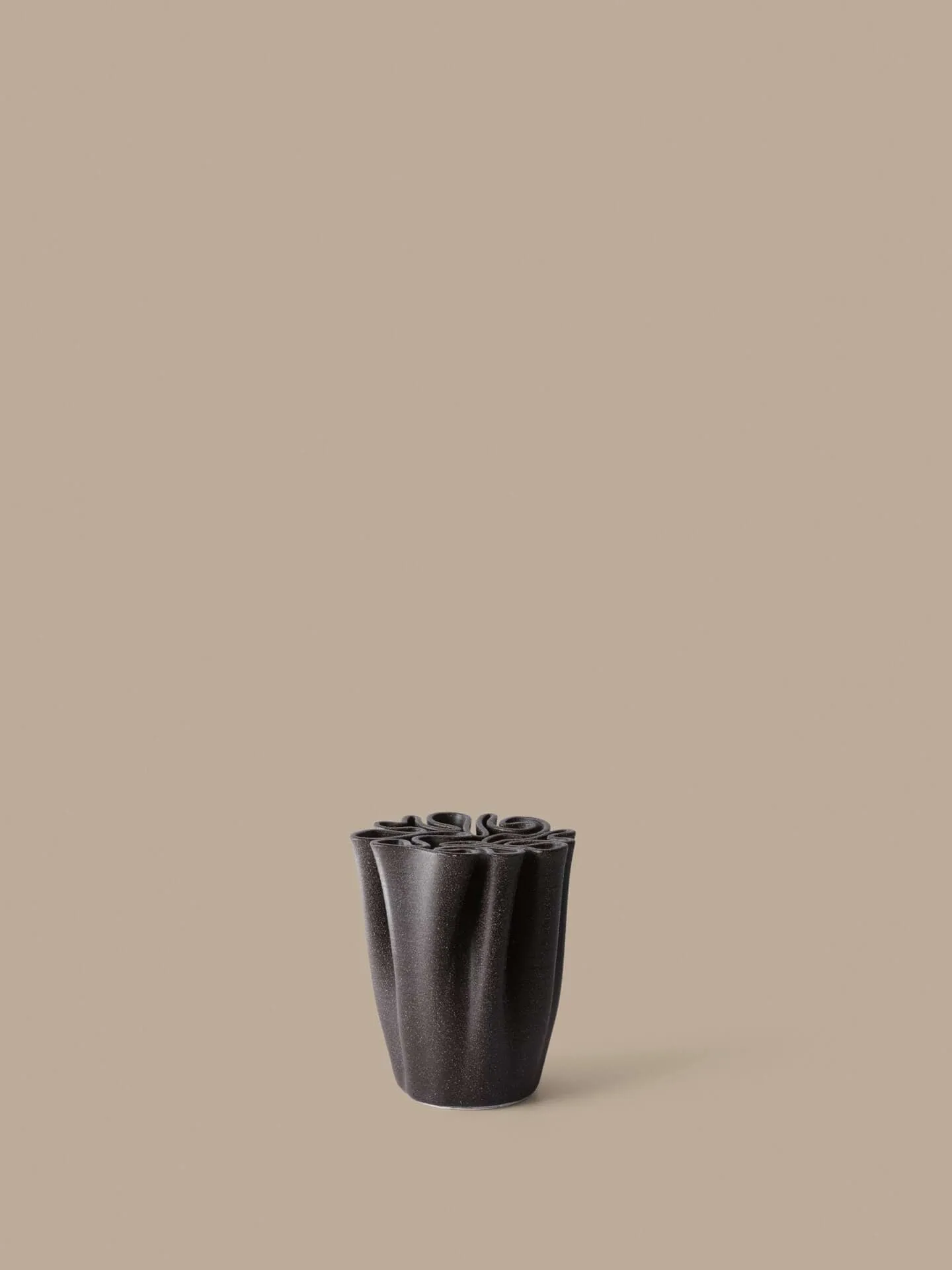 Dedali βάζο 25 εκ., Dark brown Ferm Living