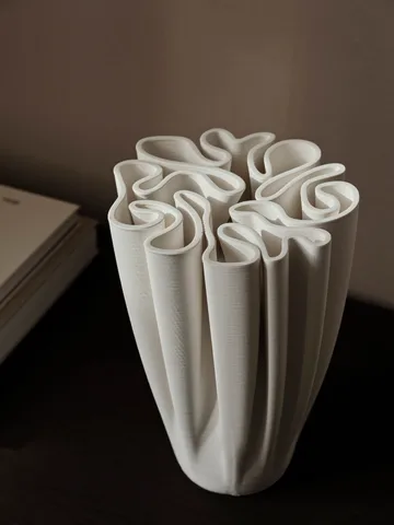 Dedali επιδαπέδιο βάζο - Off-white - Ferm Living