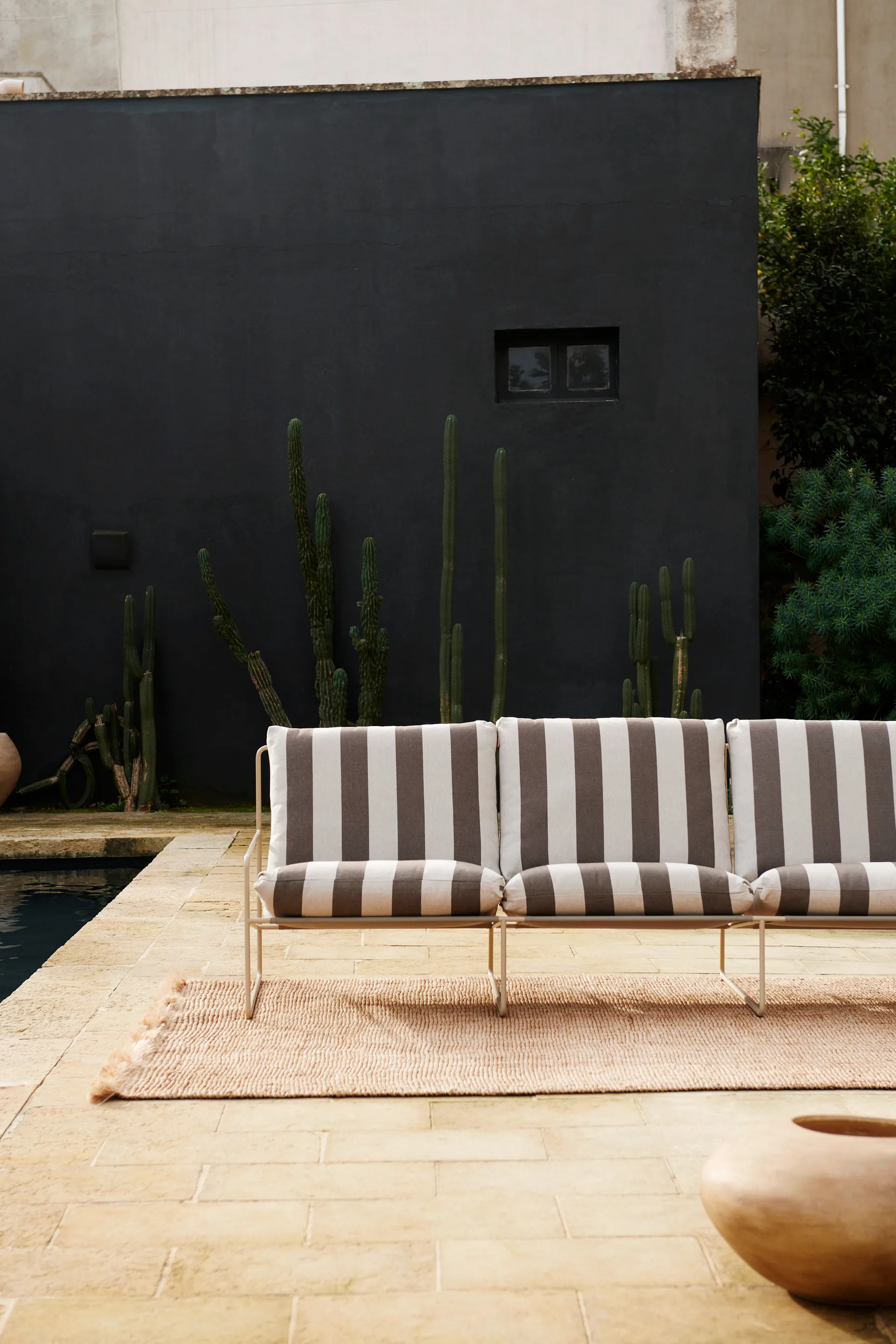 Desert 3-seat καναπές, Cash stripe-chocolate Ferm Living