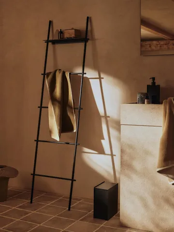 Dora κρεμάστρα πετσετών - Black, 165 εκ. - Ferm Living