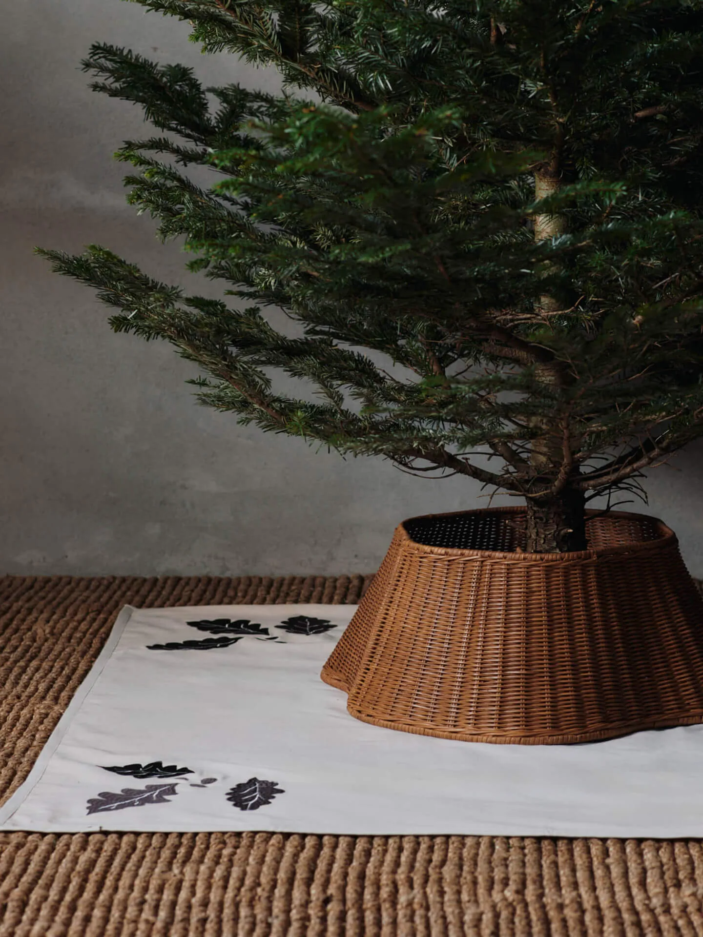 Drape braided tree skirt πλεκτή φούστα δέντρου, Natural Ferm Living