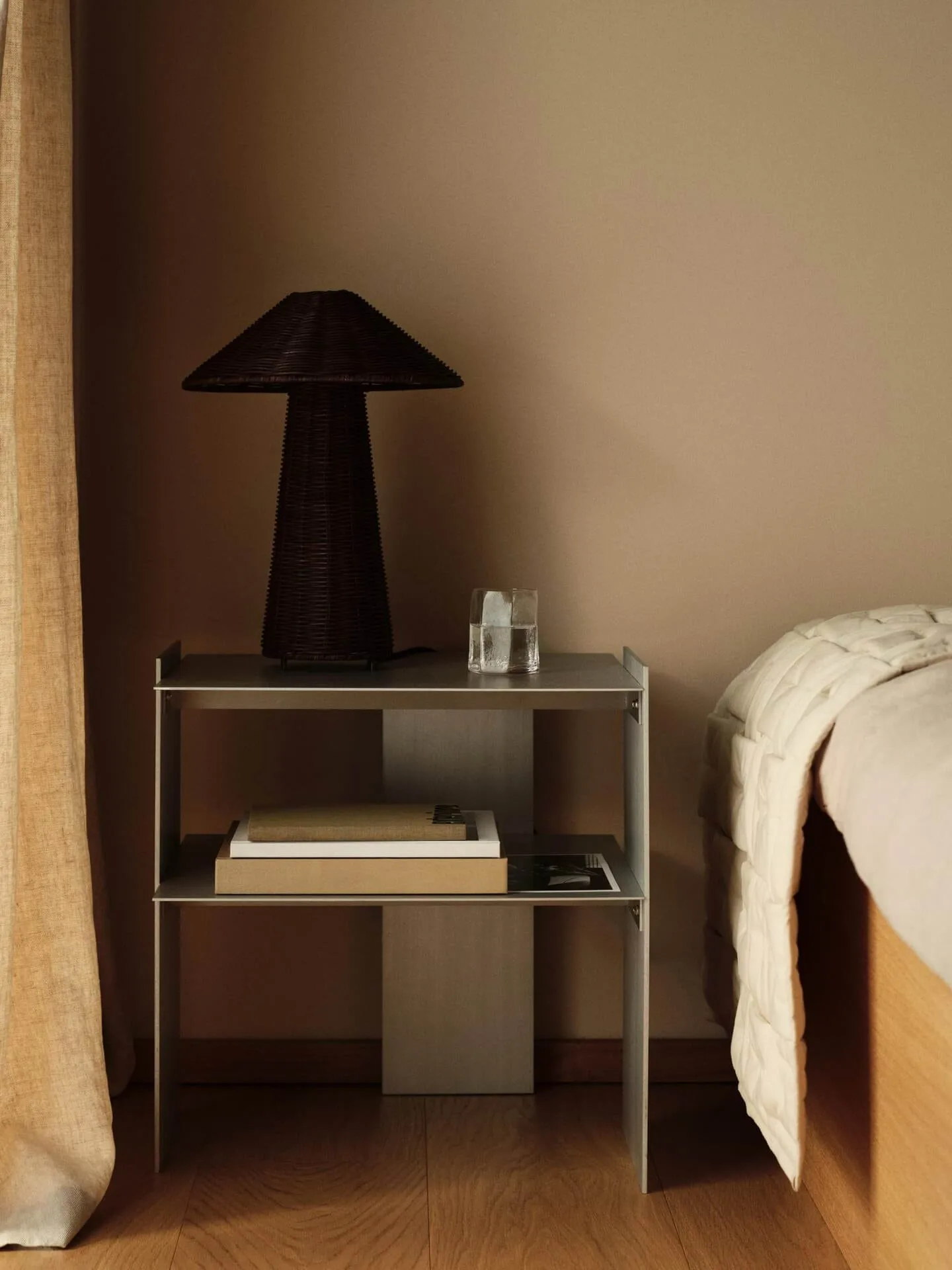 Eddy επιτοίχιο κηροπήγιο, Dark brown Ferm Living